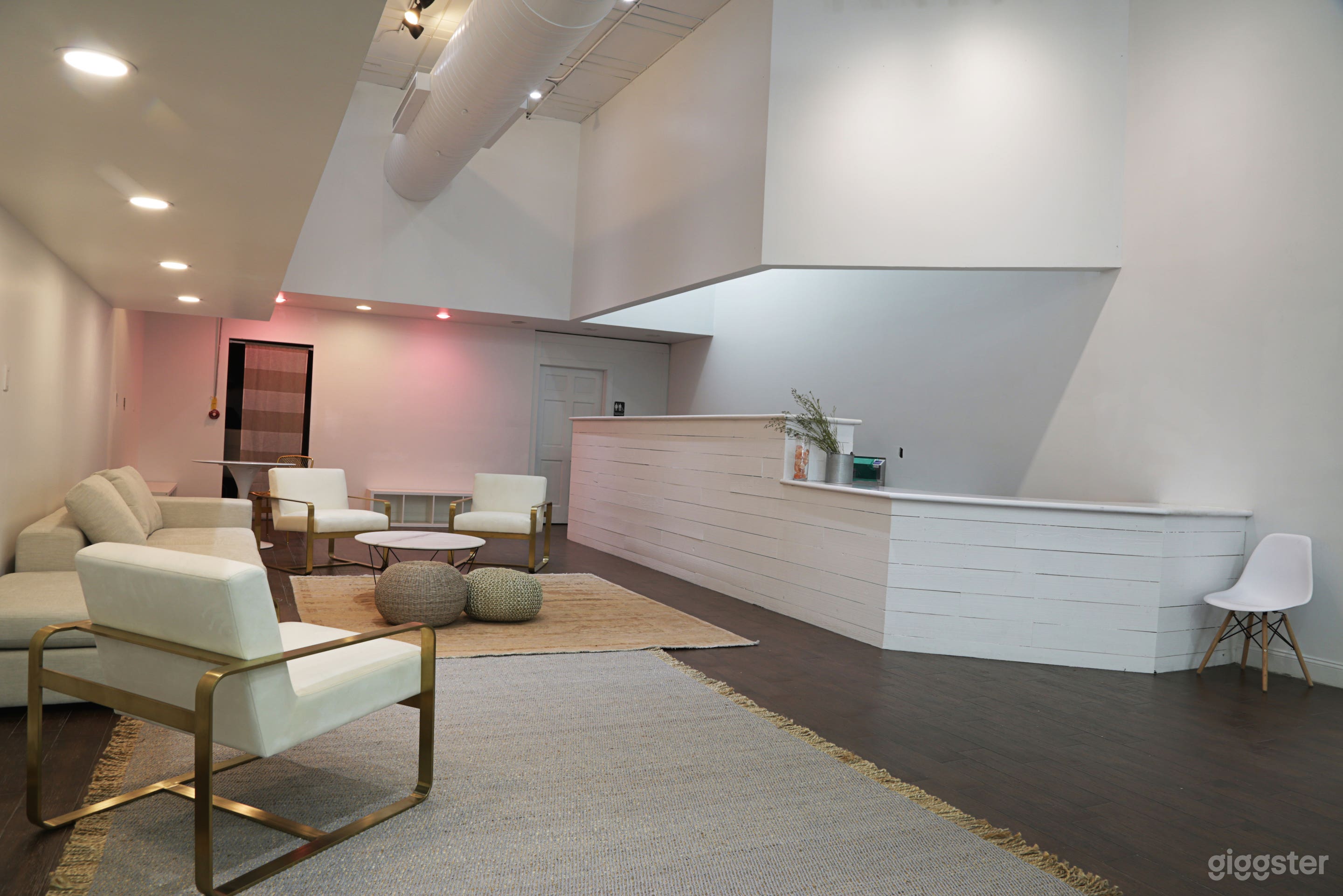 Event Space For Creative Gatherings Photo 4