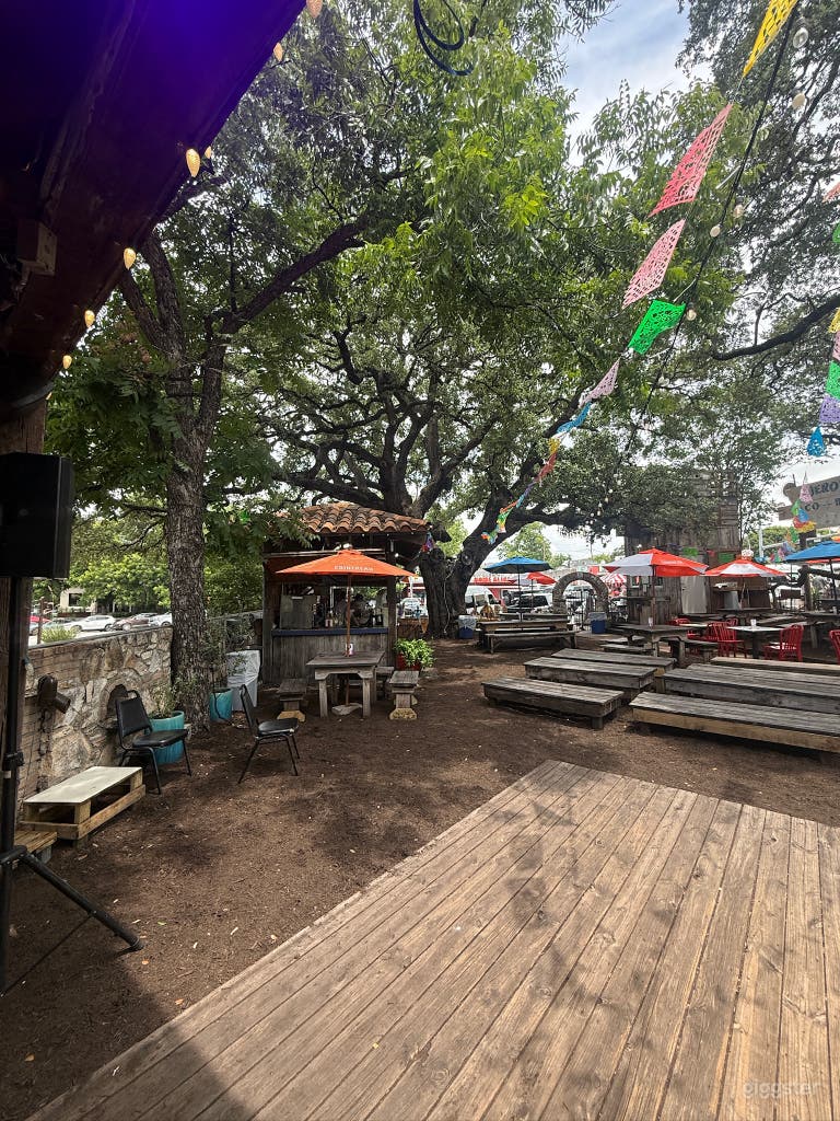  Ein ikonischer SoCo Veranstaltungsort: Oak Garden & Event-Gelände 