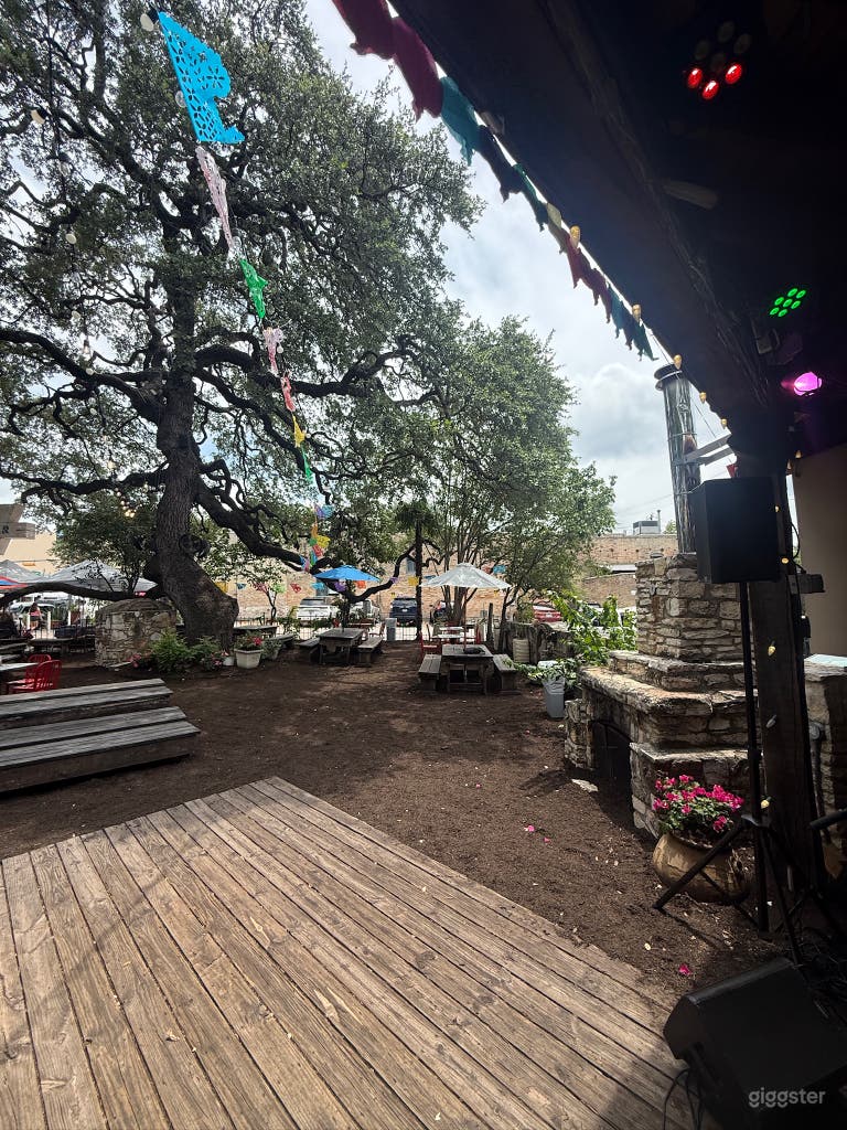  Ein ikonischer SoCo Veranstaltungsort: Oak Garden & Event-Gelände 