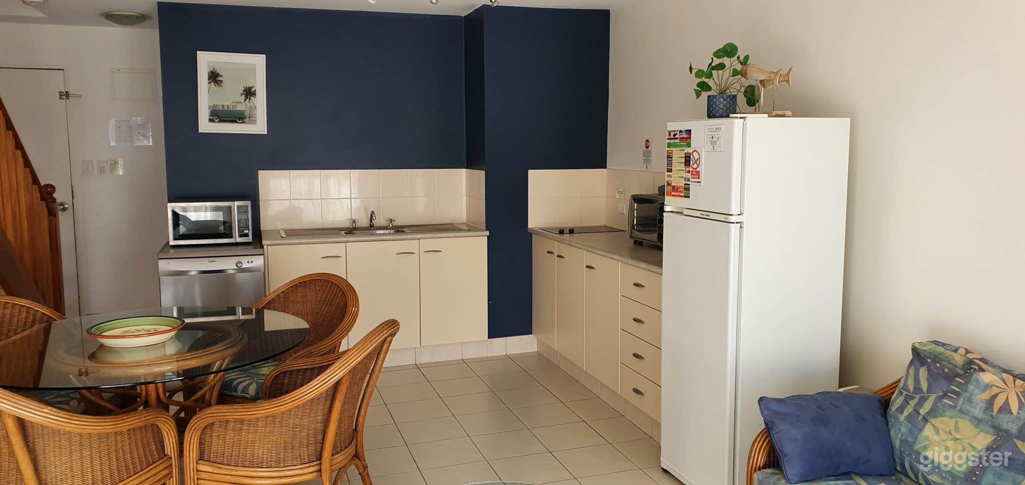 1 BR TOWNHOUSE APARTMENT Photo 4