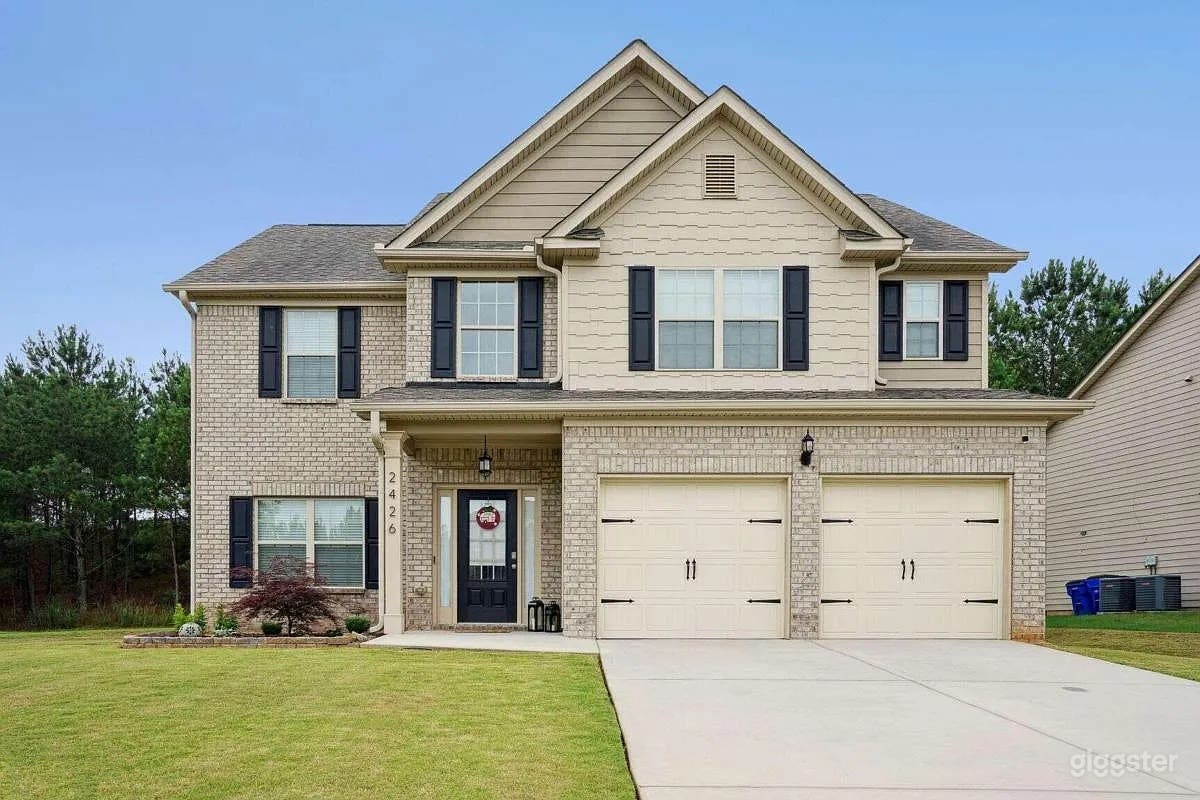 Lovely 4 Bedroom 3 Bath Tranquil Oasis Photo 1