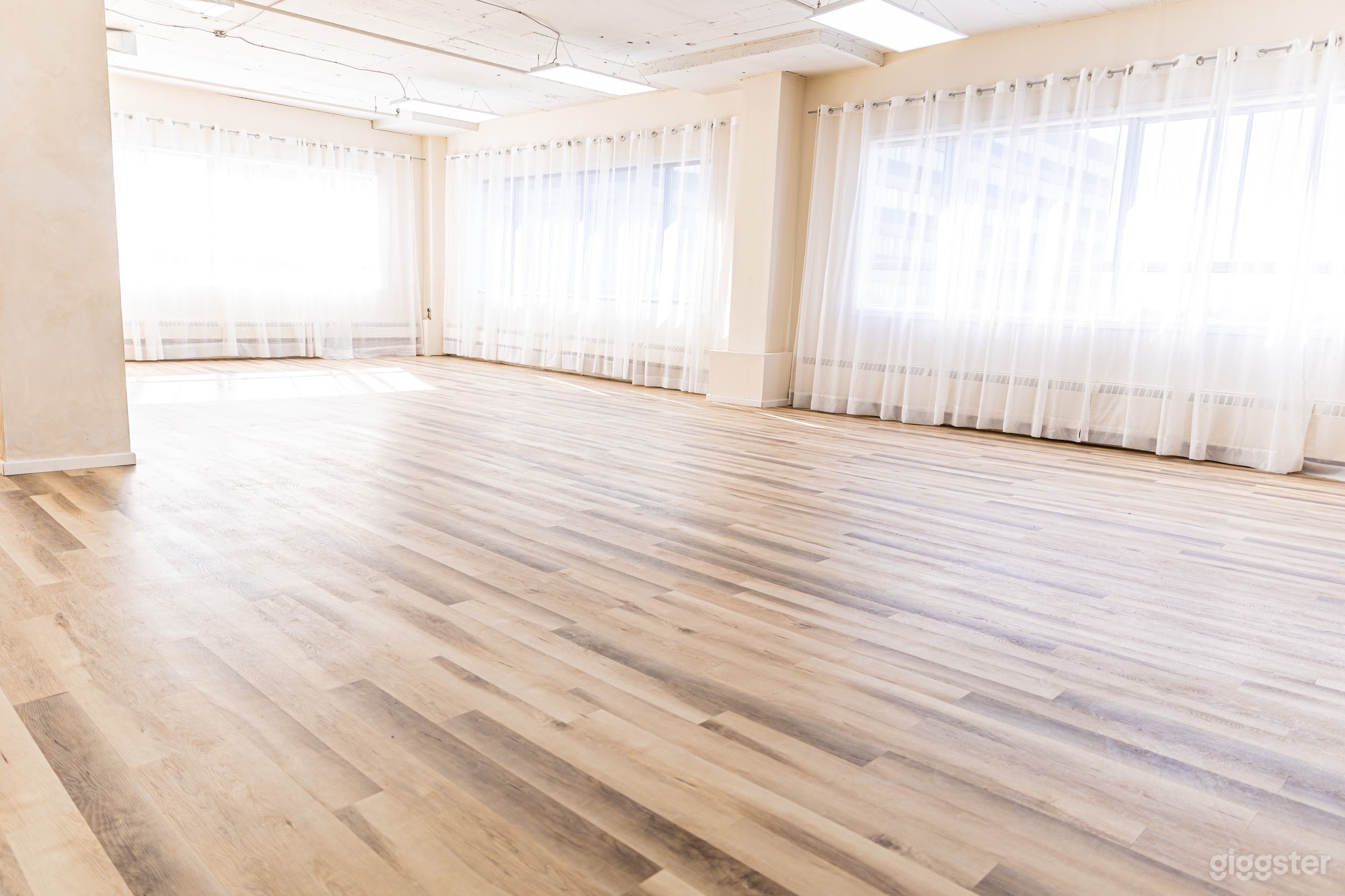 Event Space with large windows and beautiful view Photo 1