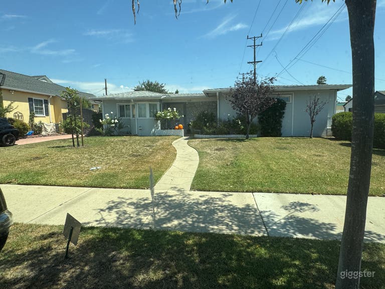  Burbank Mid-century modern house next to Chandler bike path 