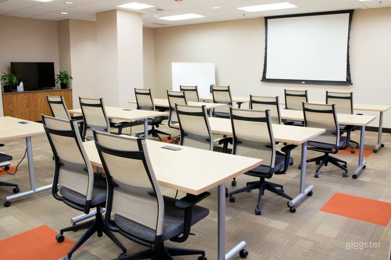  Downtown space with great space and views 