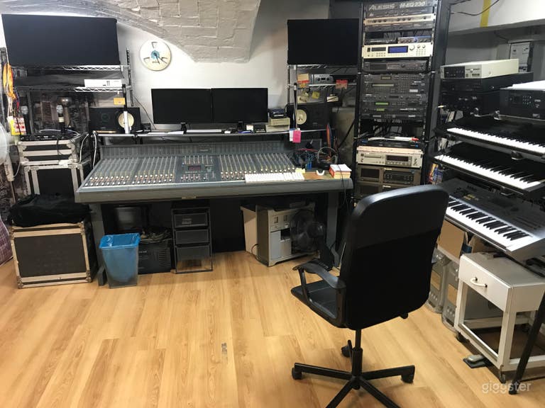  Studio di Registrazione Analogico Professionale per Film e Foto 