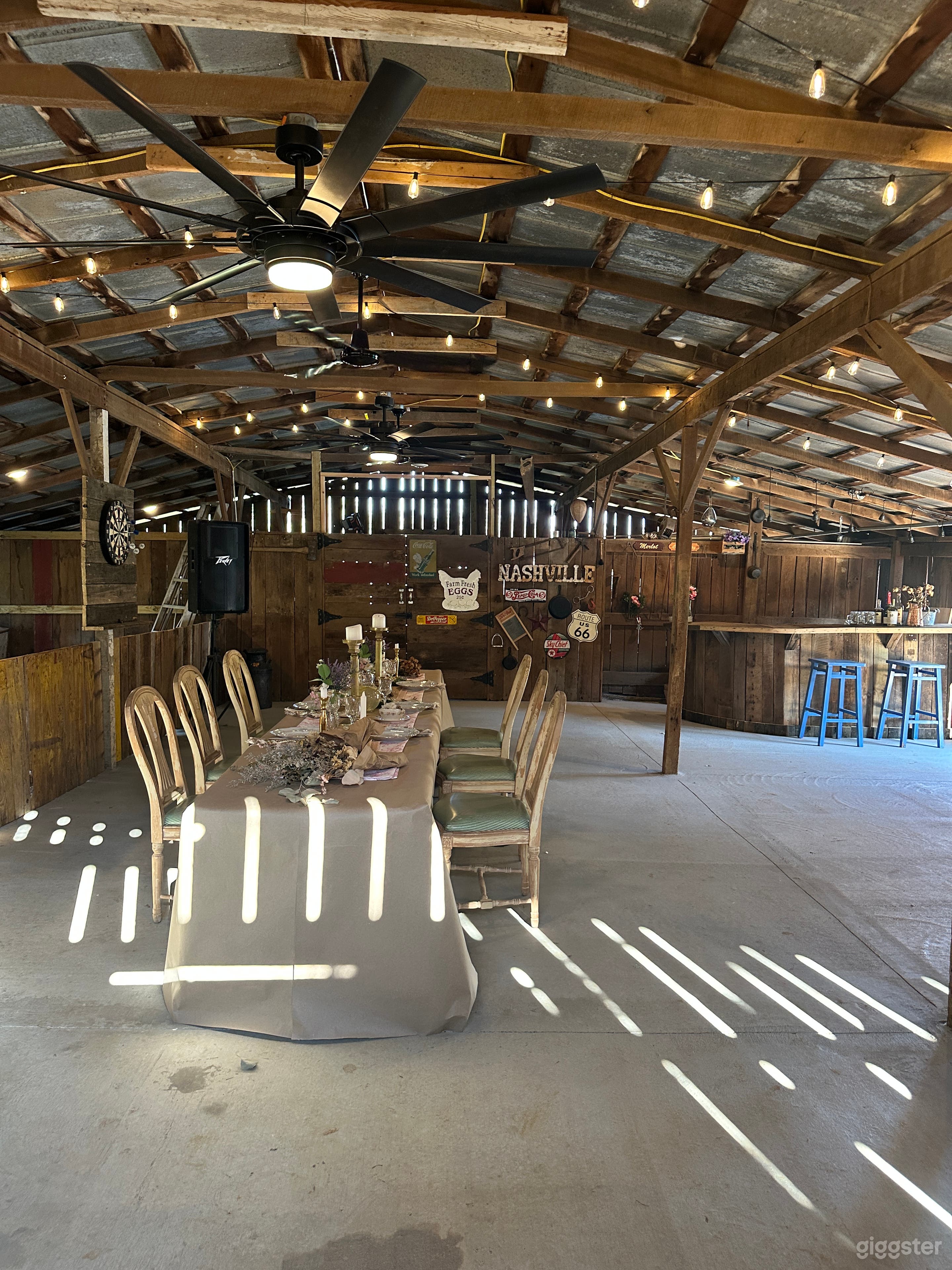 Nashville’s best horse farm, pool and party barn Photo 4