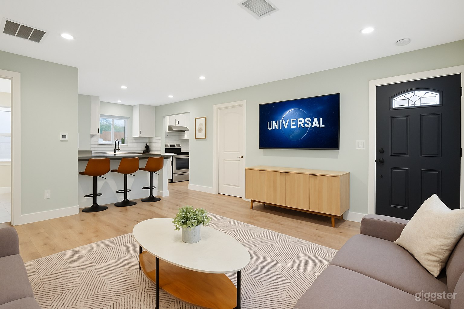 Newly Built 3 Bed 2 Bath Home in North Hollywood Photo 4