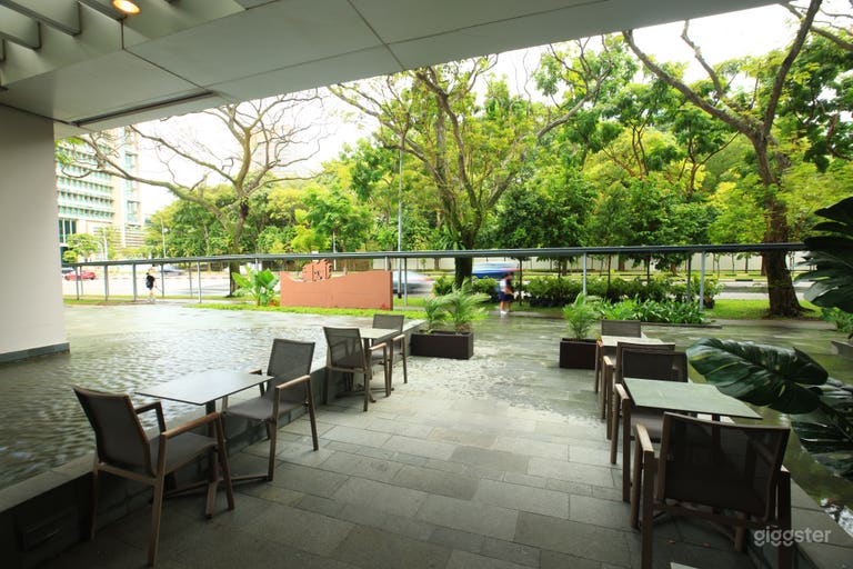  Alfresco Dining Area 