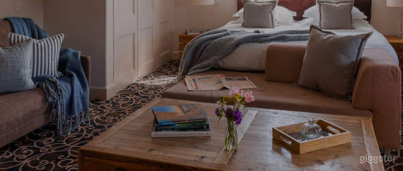 The Junior Suite with Separate Sitting Area Photo 4