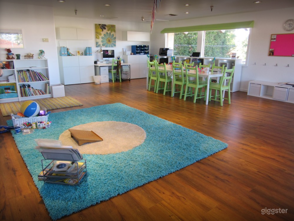 Spanish Language School in Manhattan Beach Perfect for Productions Photo 3