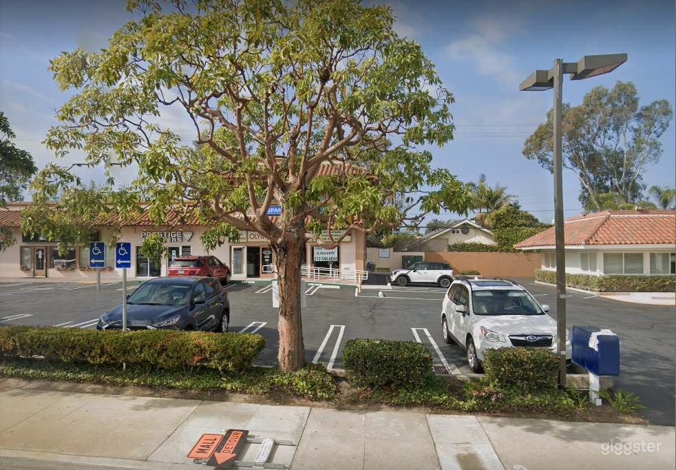 Spanish Language School in Manhattan Beach Perfect for Productions Photo 1