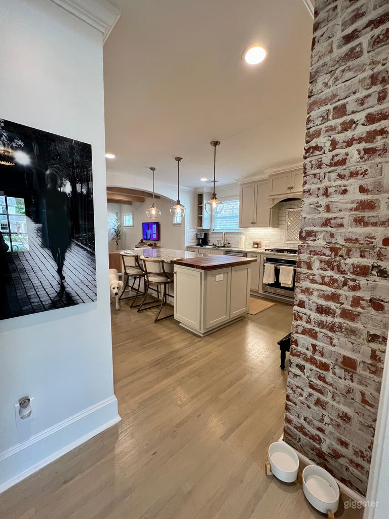  Modern Craftsman Home 