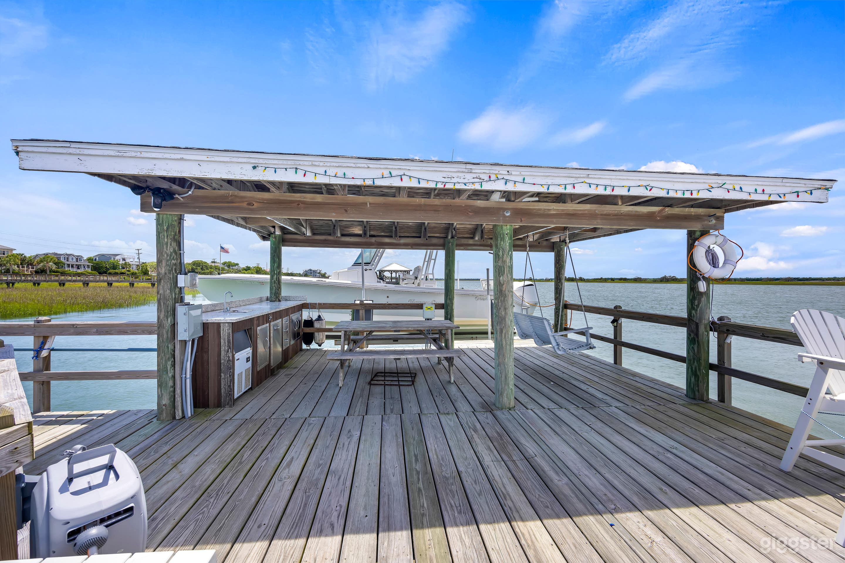 Isle of Palms with amazing water views and sunsets Photo 3