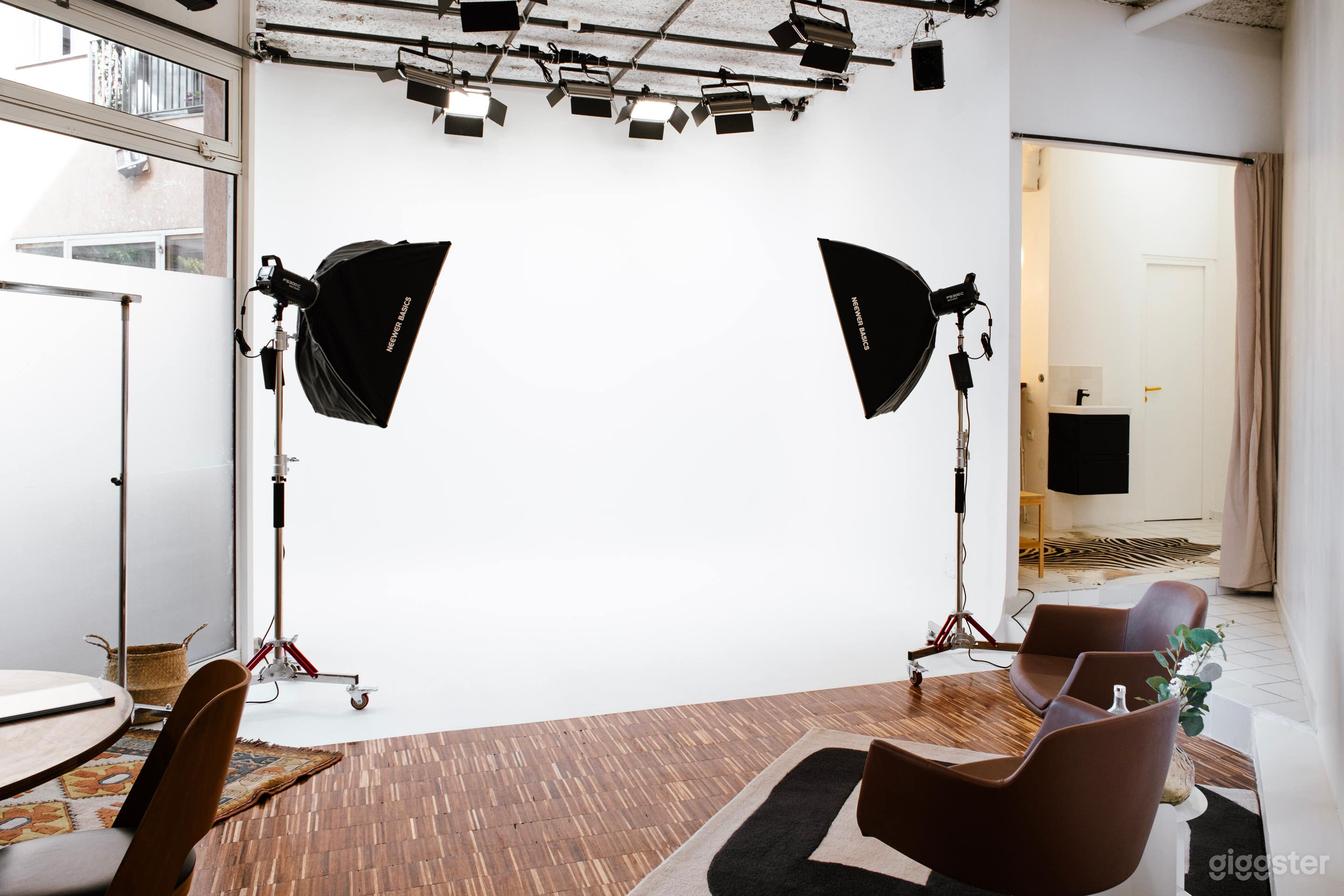 Photo de Studio photo éditorial équipé / lumière naturelle 2