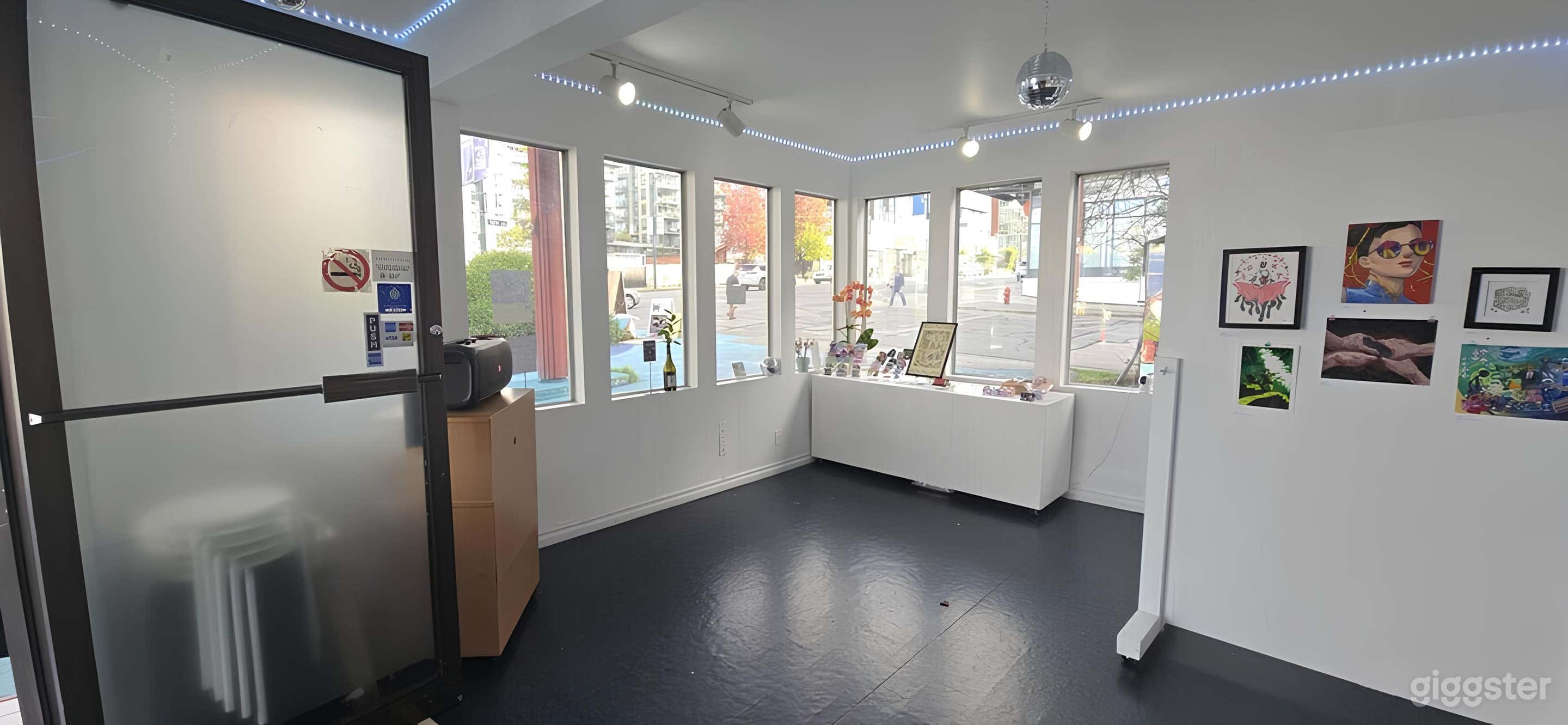 Vibrant & Eclectic Artist Gallery Photo 3