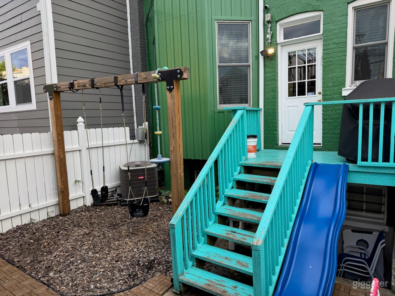 Urban Backyard with elevated Patio Photo 2