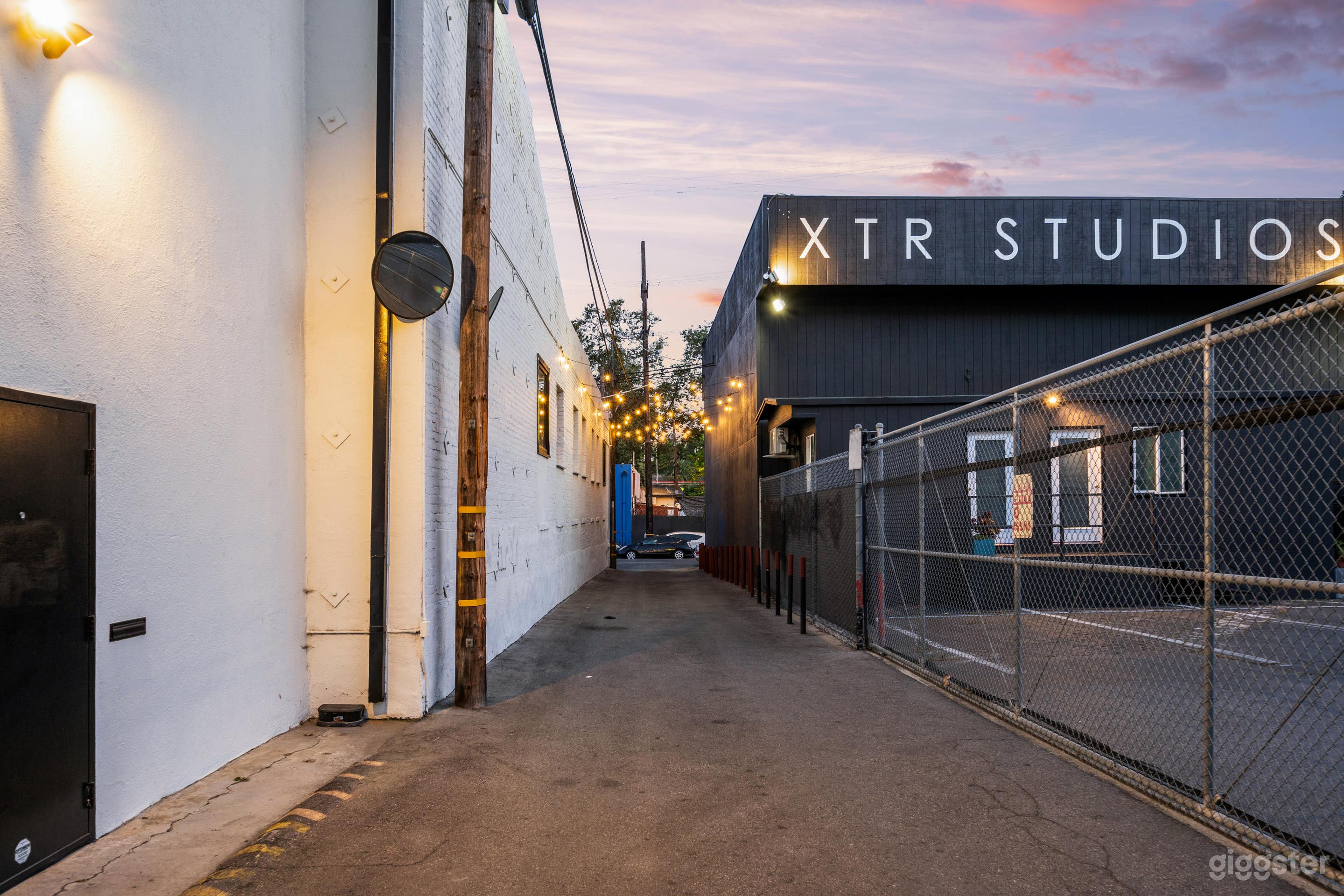 ECHO PARK CUBAN NIGHTCLUB SOUND STAGE Photo 2