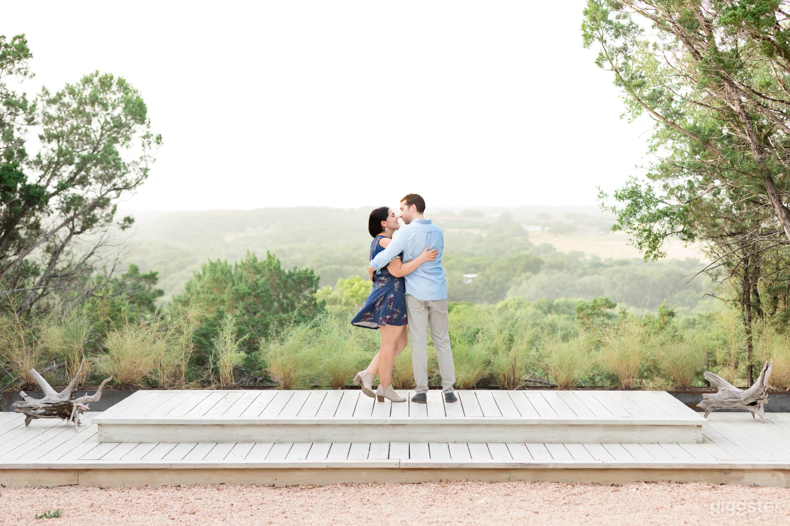 Overlook Deck in Dripping Springs Photo 4