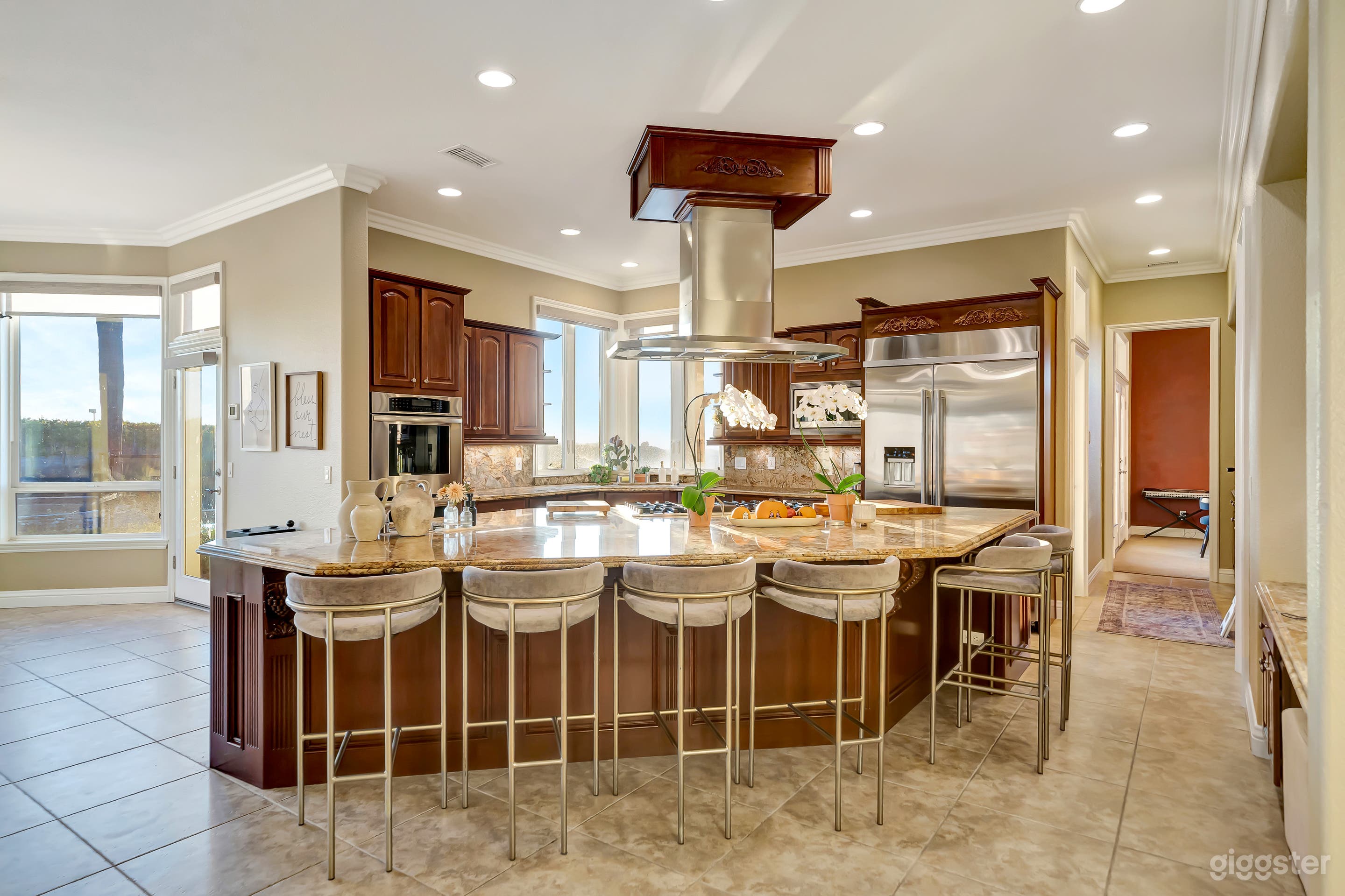 Luxury Five-Acre Estate in Temecula Wine Country Photo 4