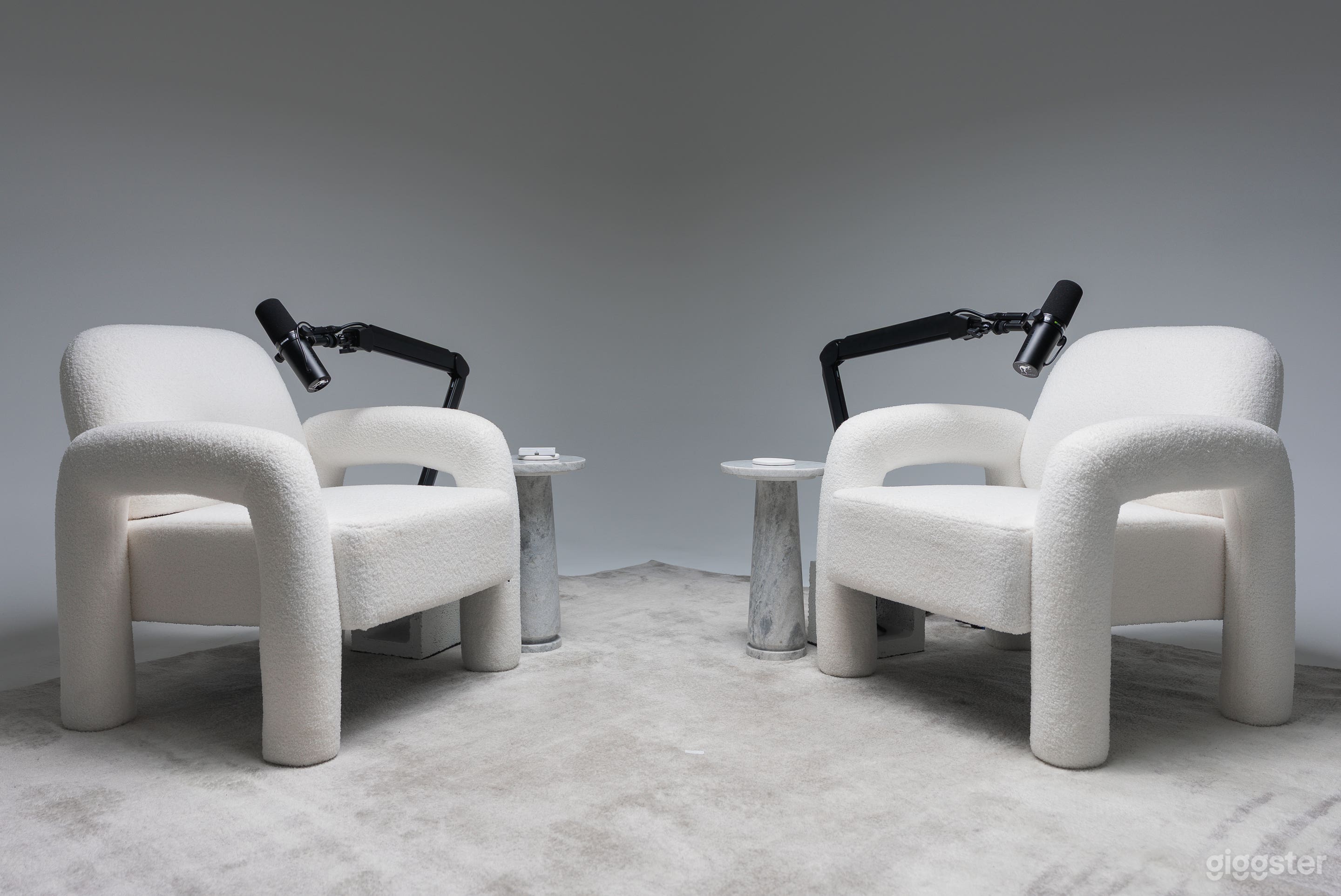 Podcast Studio – Record &amp; Get Edited File Photo 4