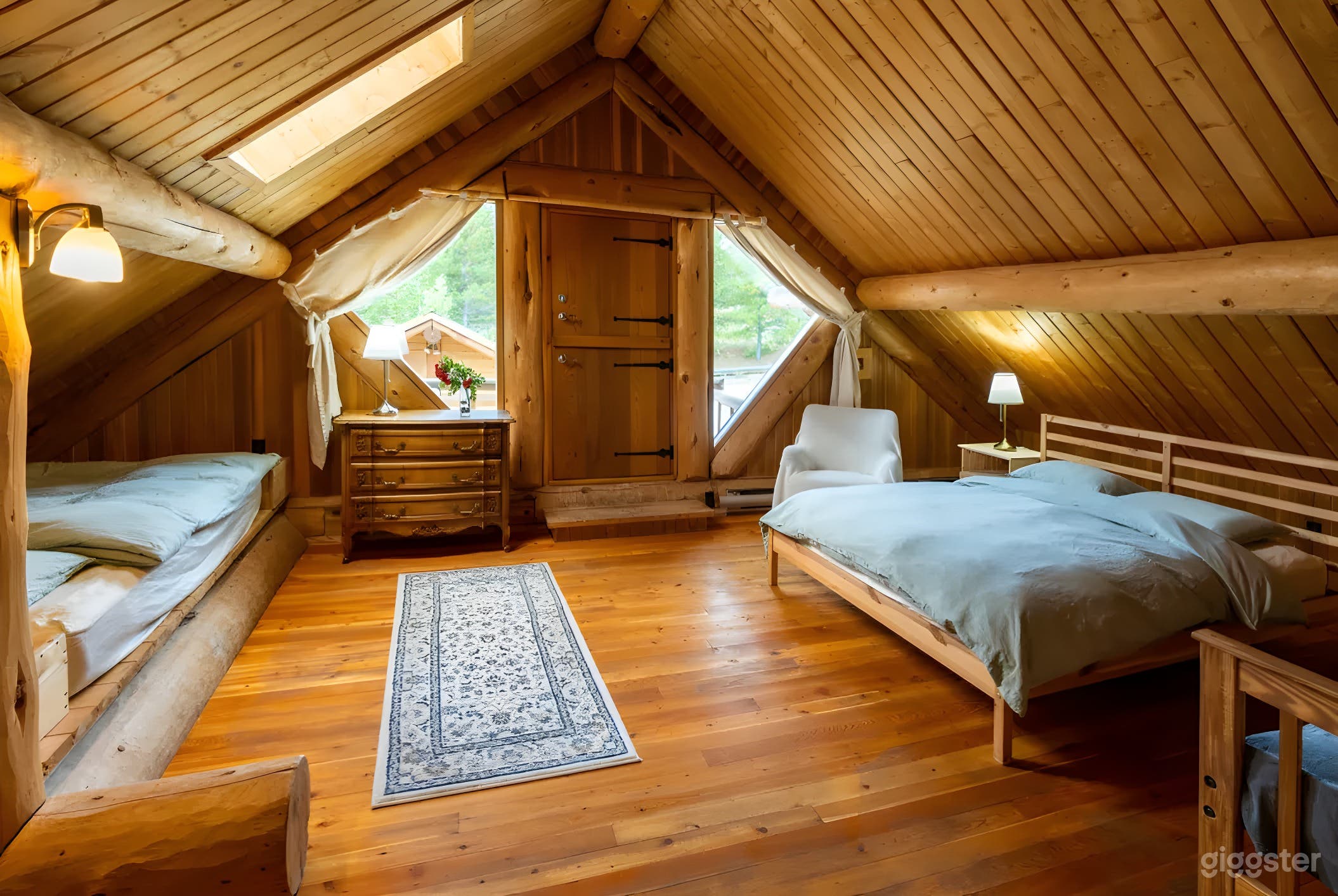 Lakeside Retreat &amp; Scenic Filming Location (Buyout) Photo 4