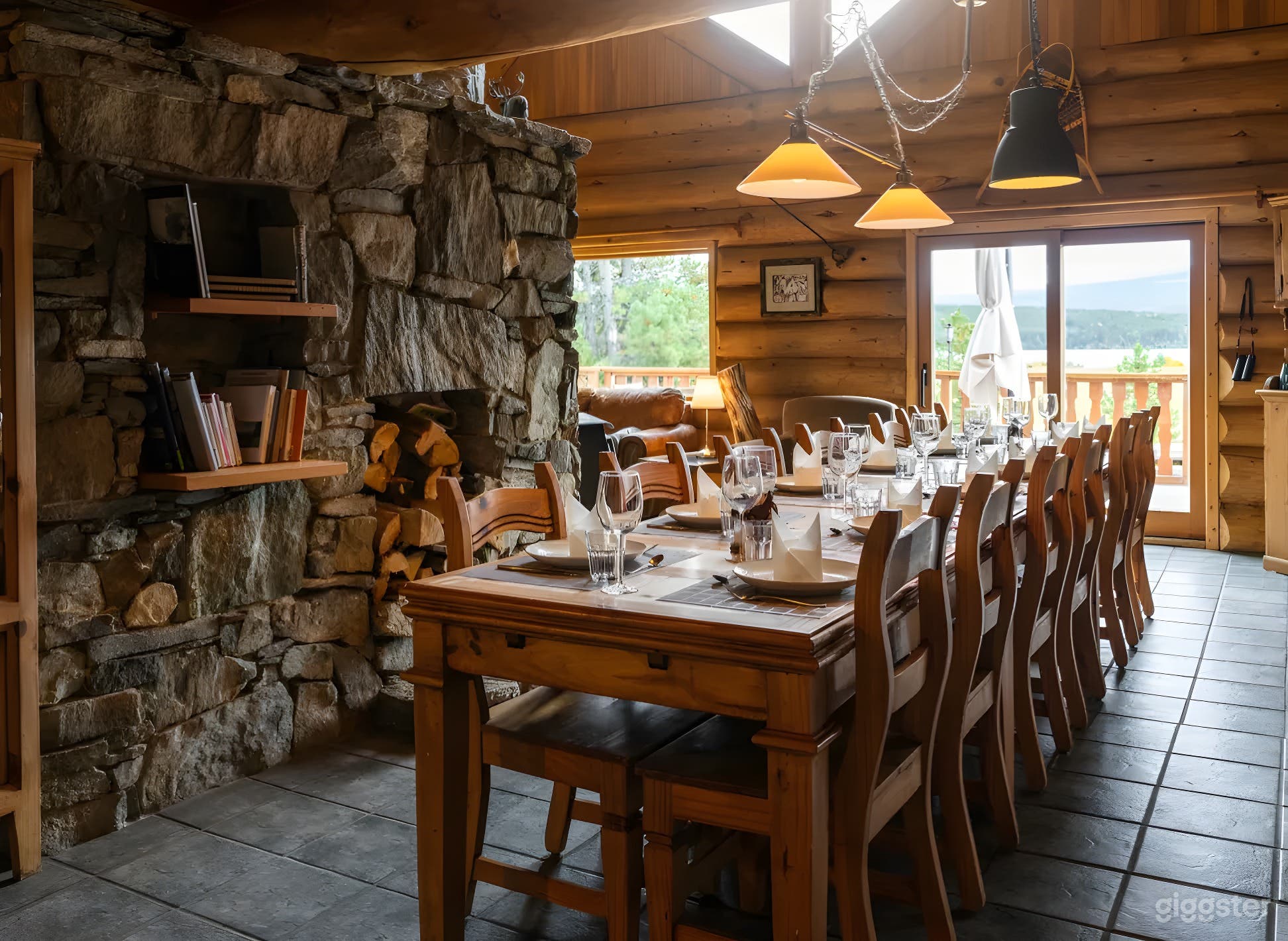 Lakeside Retreat &amp; Scenic Filming Location (Buyout) Photo 3