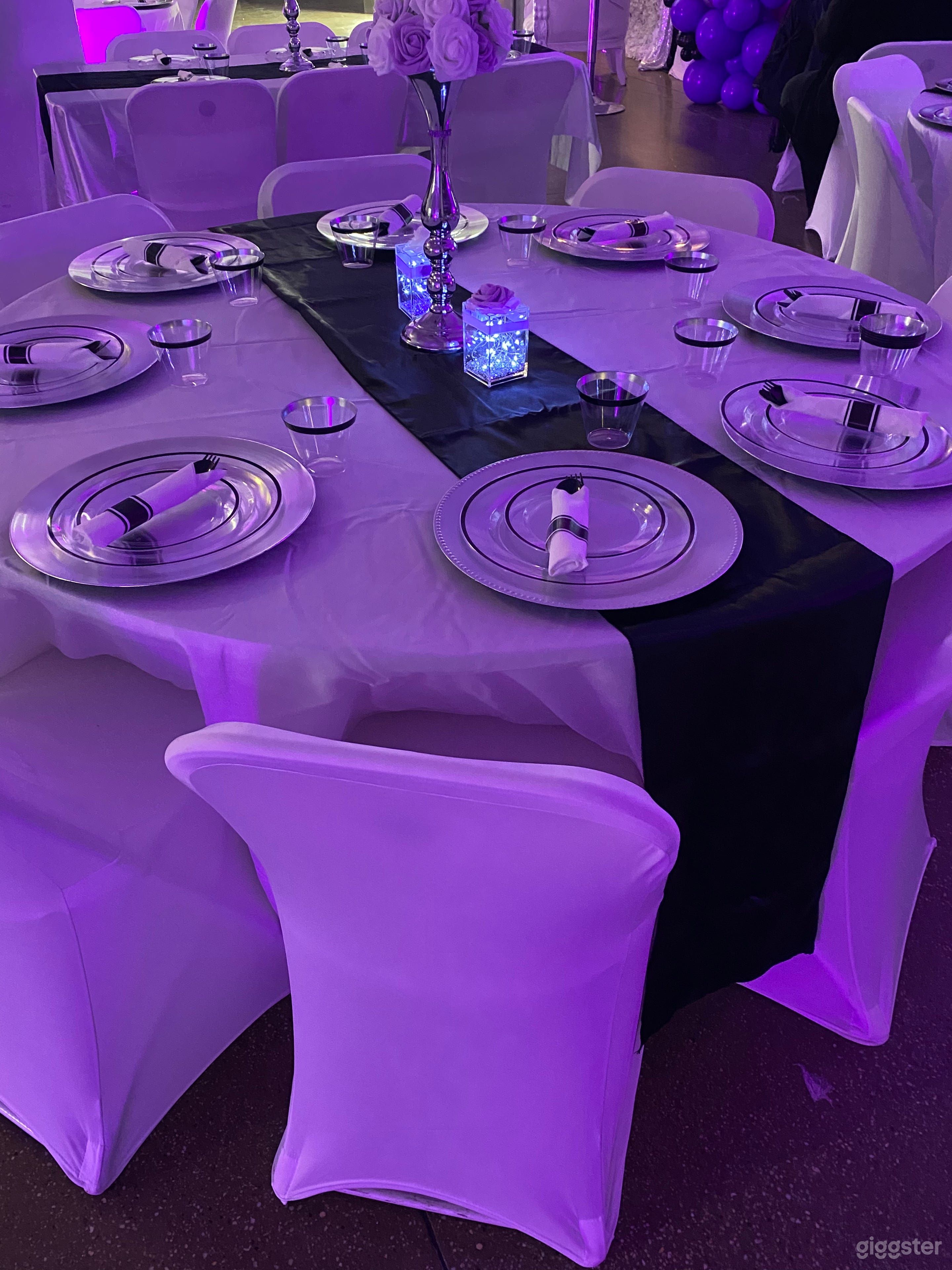 Cineplay - The Throne Room Photo 2