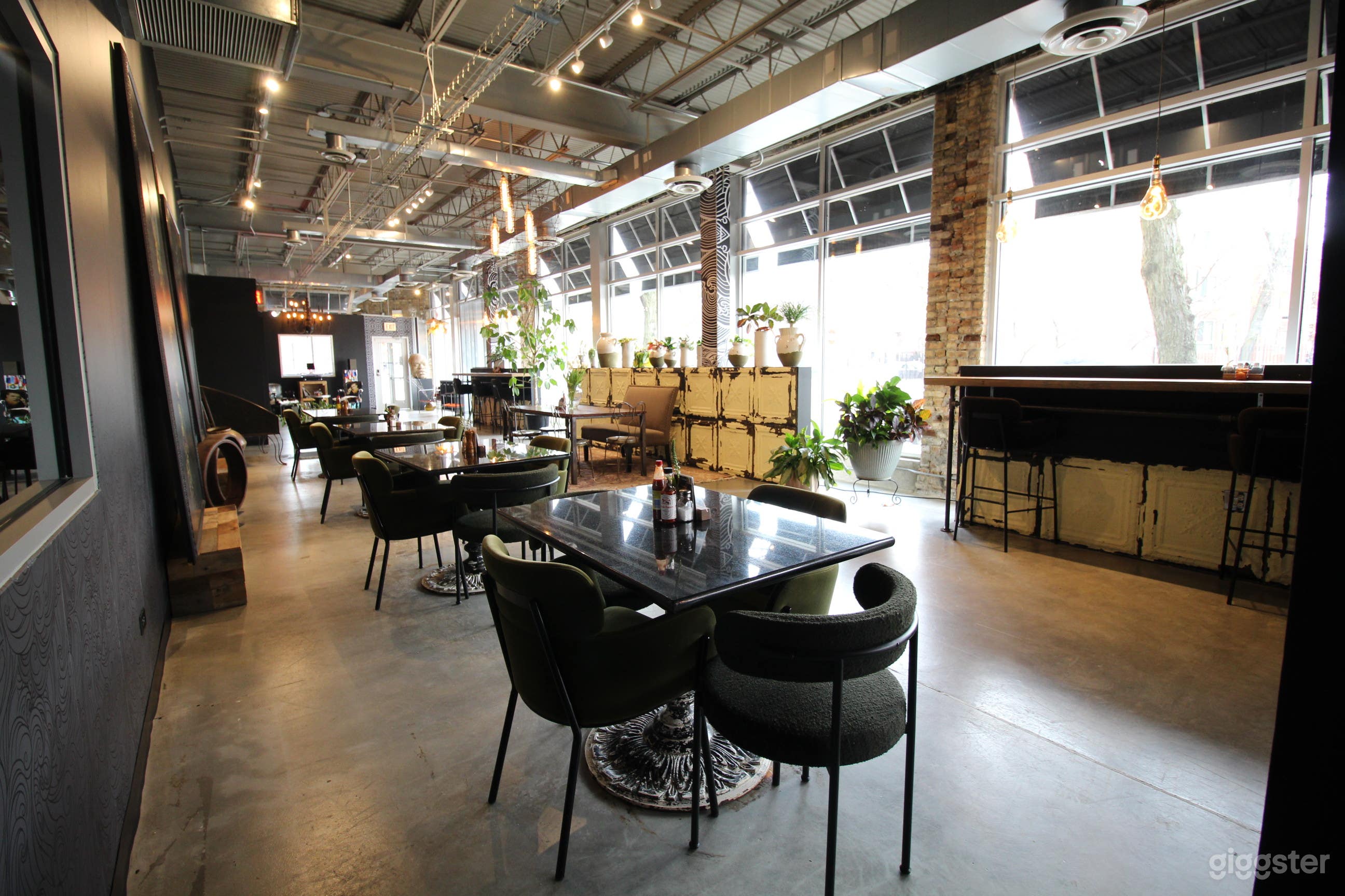 The Black Wall - Modern Creative Space w/ Podcast Studio Photo 1