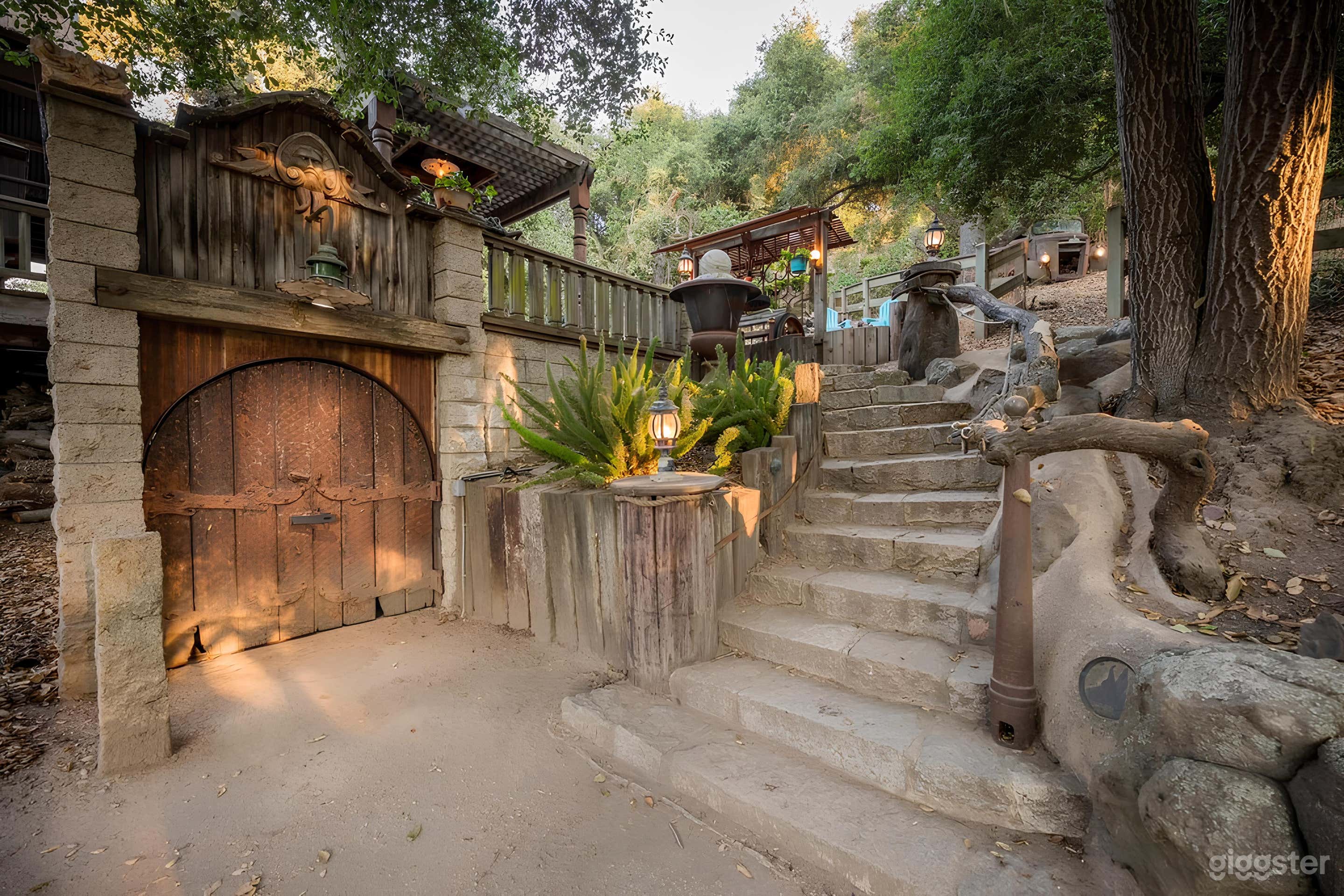 Rustic Elegance: 5 Acre Wooded Historic Temecula Event Ranch Photo 2