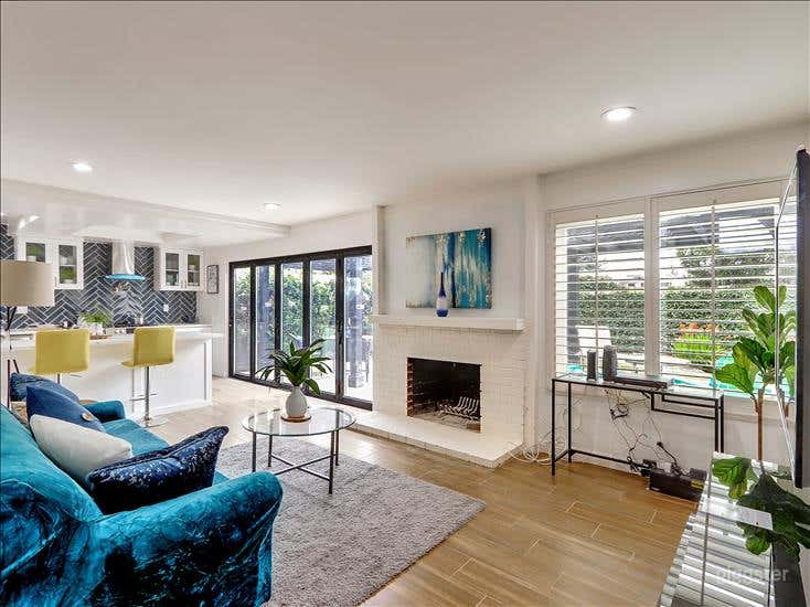 Beach House - Huntington Beach Photo 1