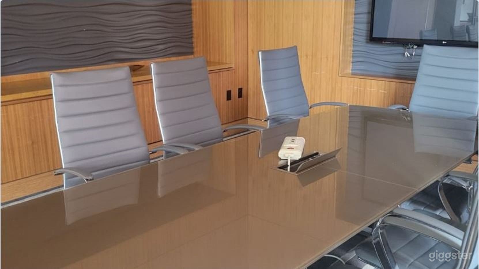 Classy Executive Conference Room in Canton Photo 4