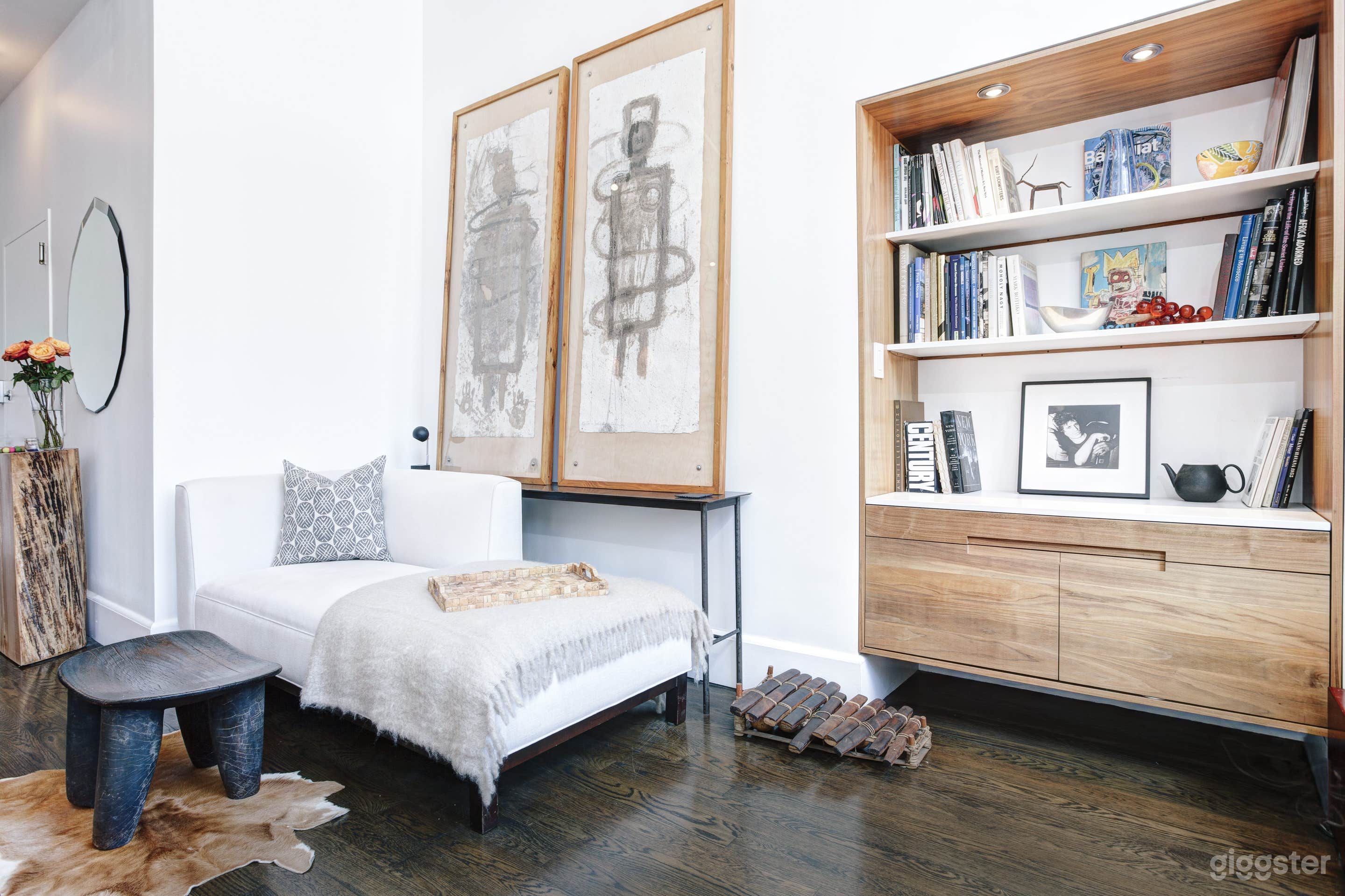 Contemporary NY apartment: Location 3009 Photo 3