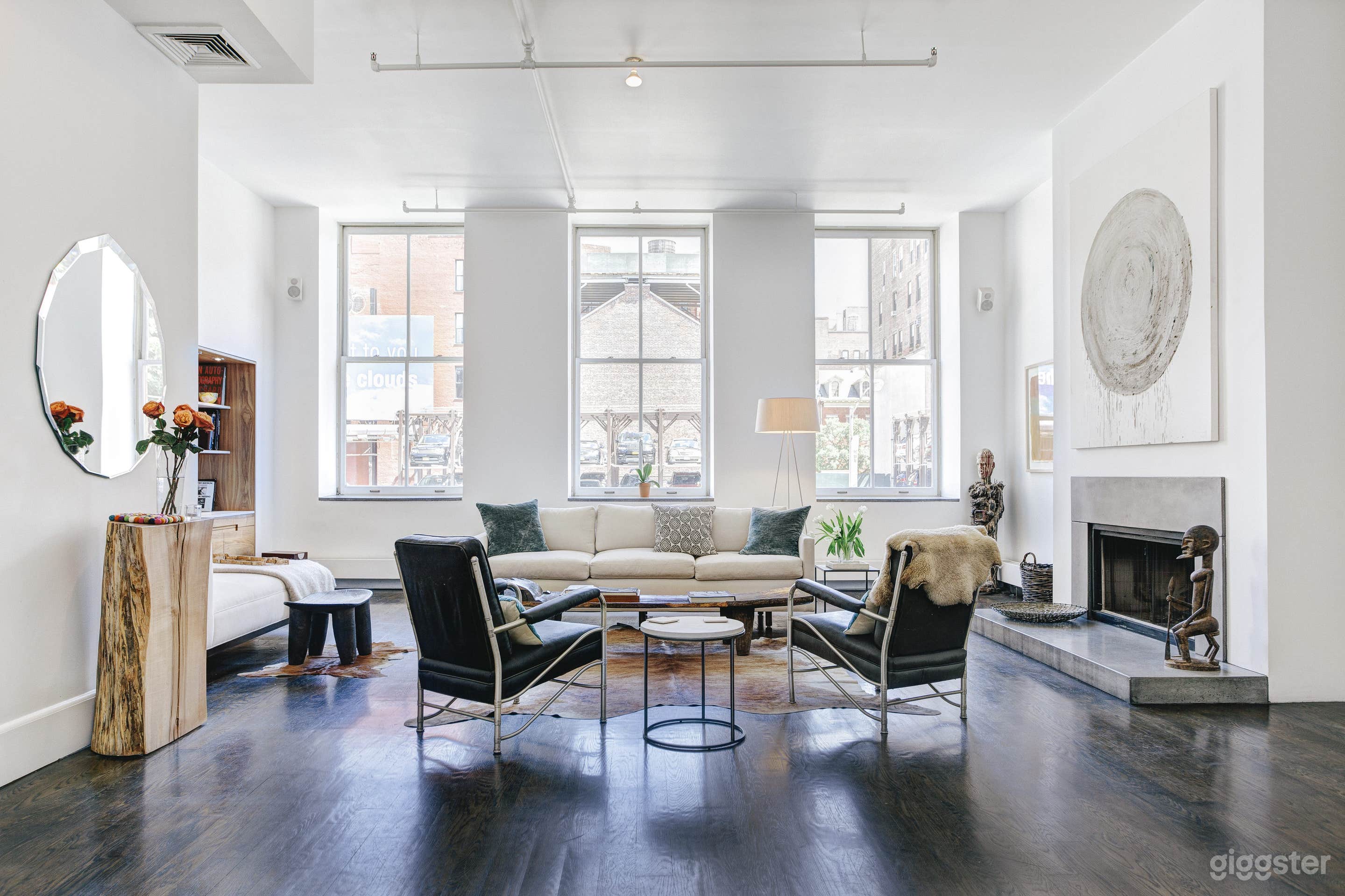 Contemporary NY apartment: Location 3009 Photo 1