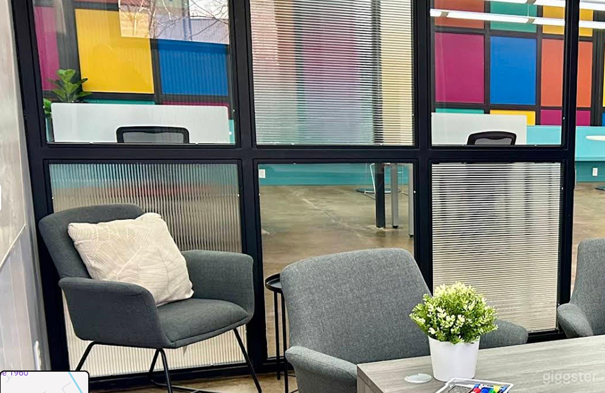 Private Compact Meeting Room Photo 4