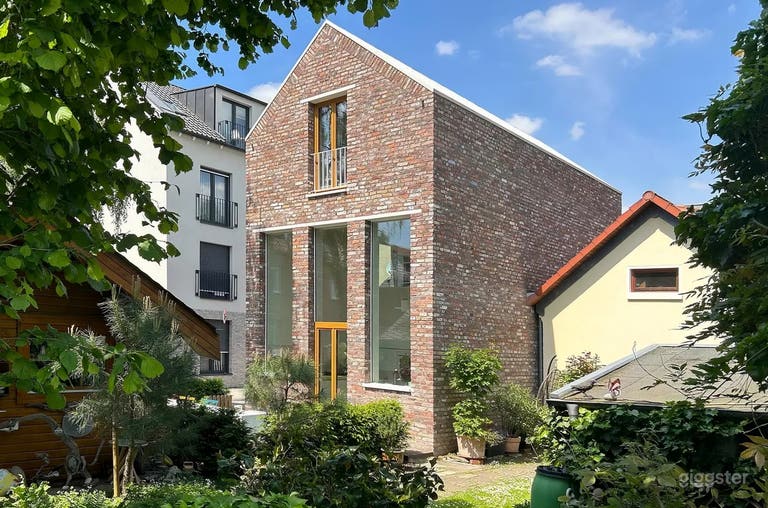  Modernes Haus in Köln-Niehl für Produktionen & Fotoshootings 