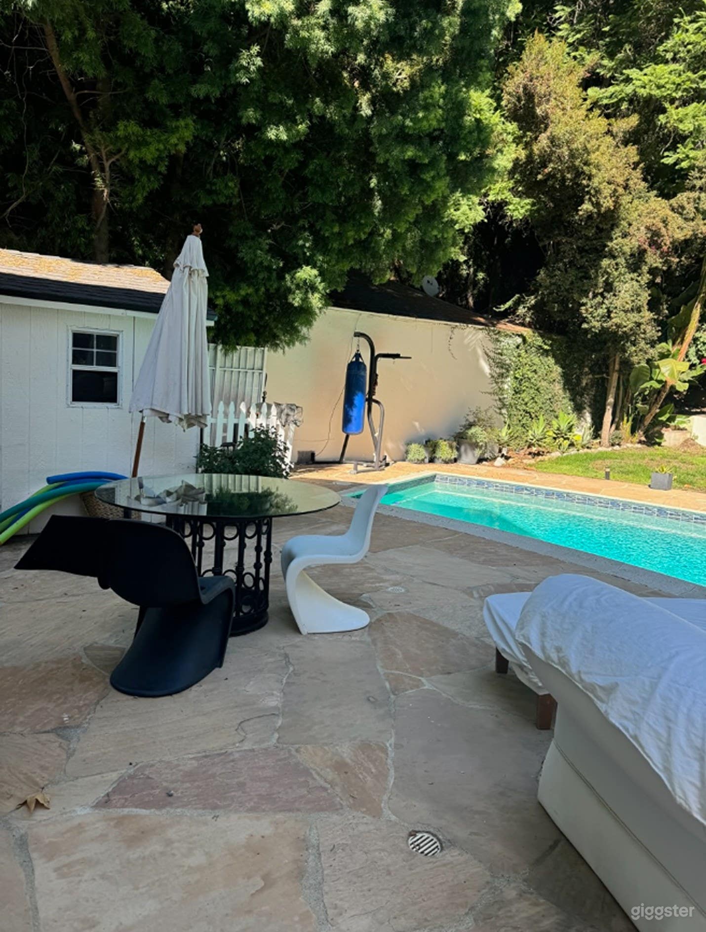 Private Swimming Pool for Productions and Filming Photo 3