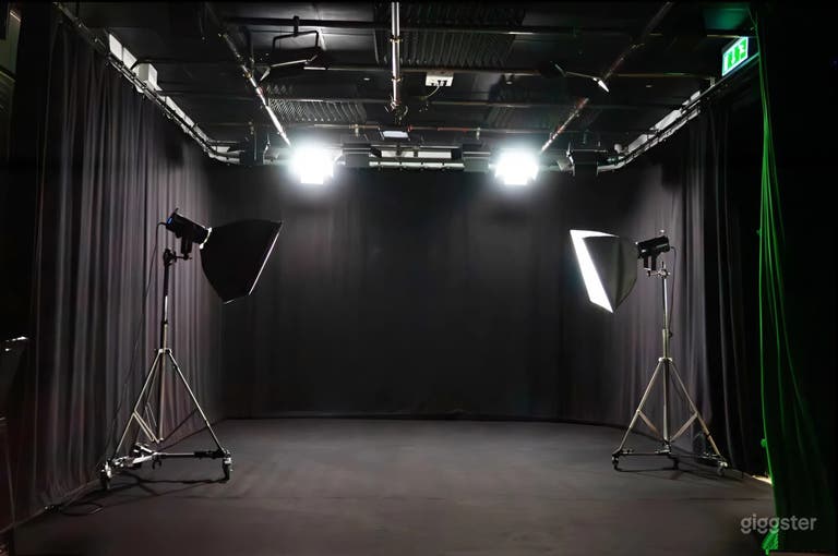  Professional filming/photo studio - Paris 20 