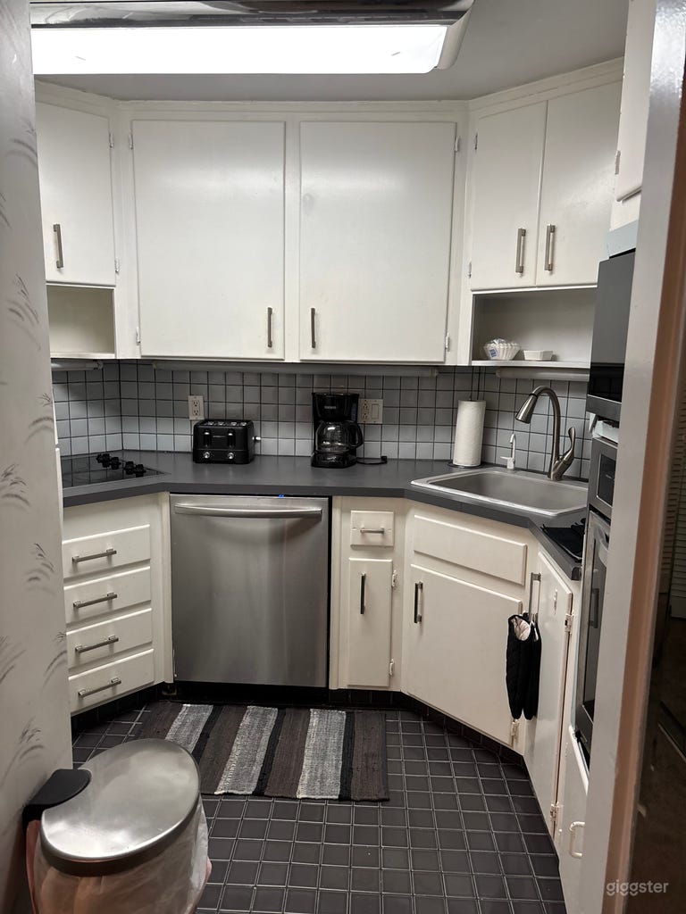  Minimalistisches Glam Schwarz & Grau 1 B/B Wohnung im Ocean Manor 