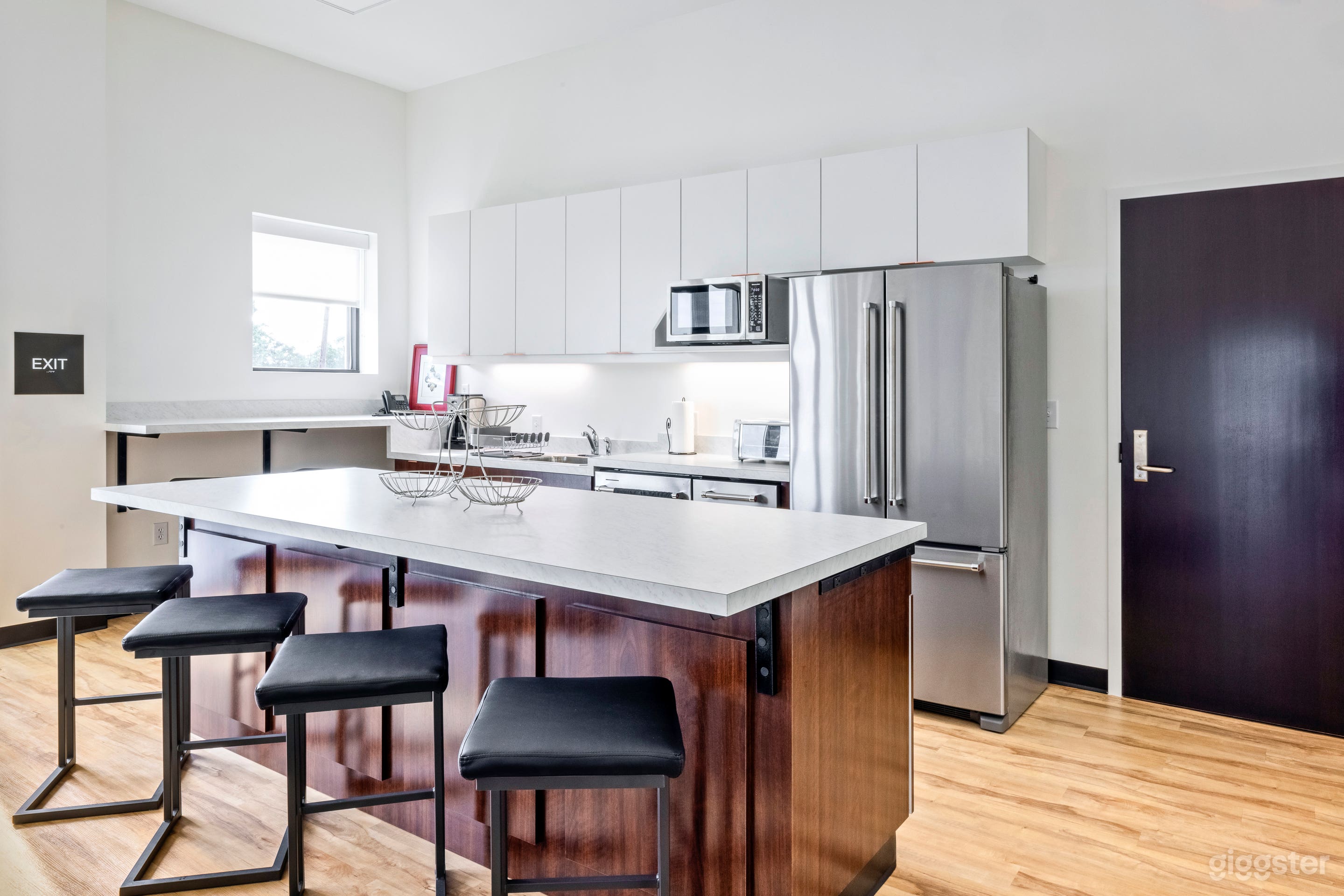 Modern Mid-City Venue with Multiple Spaces Buyout Photo 2