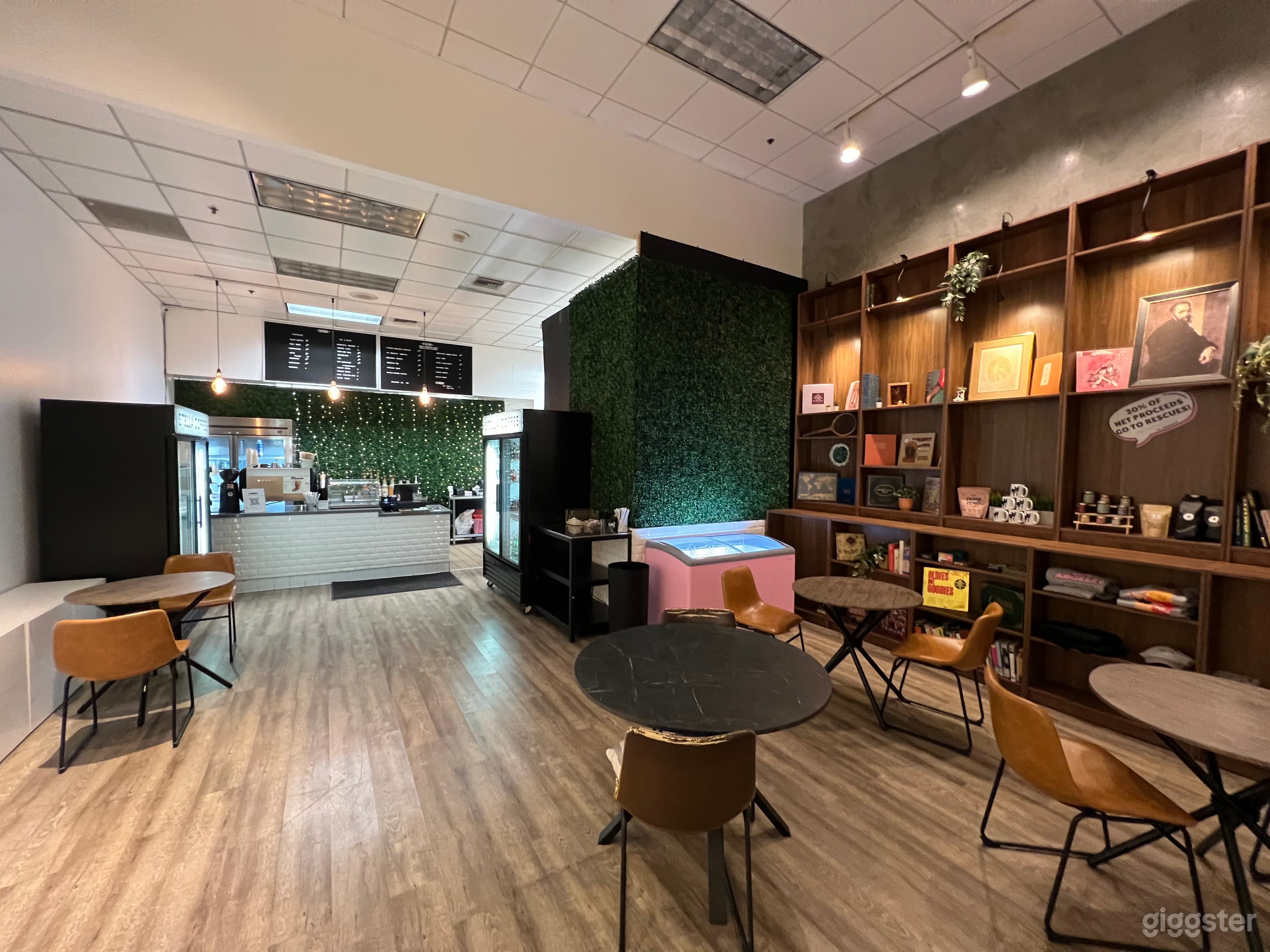 Modern Urban Studio-Like Cafe Space Photo 1