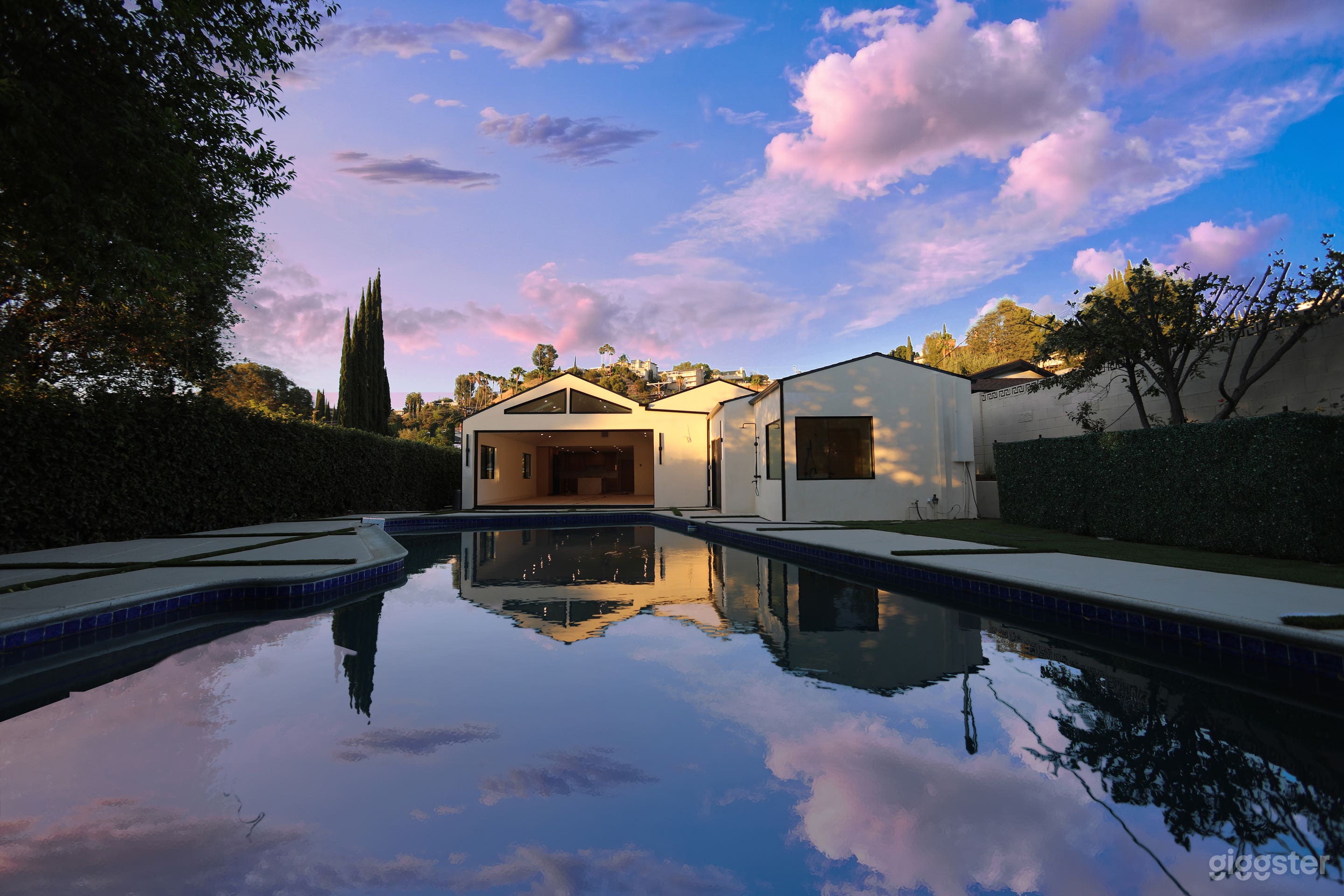 Modern Luxury Villa in the valley privacy and pool Photo 1