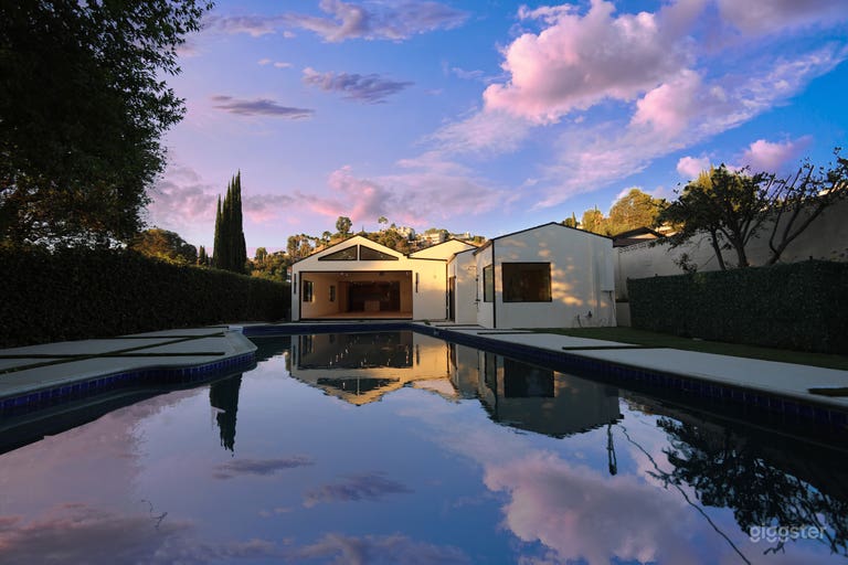  Modern Luxury Villa in the valley privacy and pool 