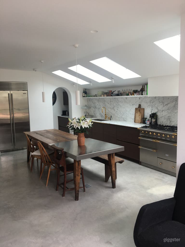  Victorian house / marble concrete Kitchen + Enchanting Courtyard 