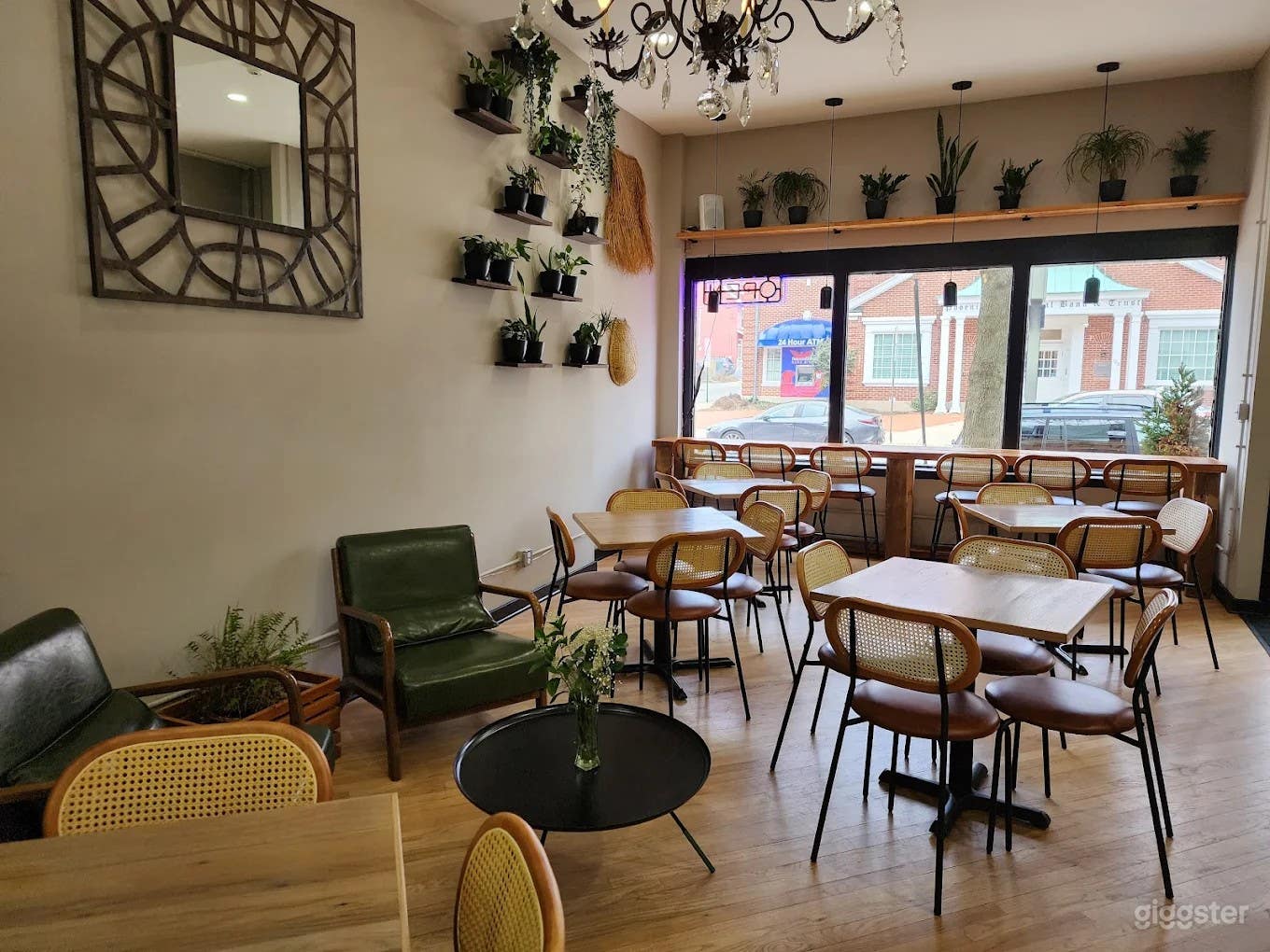 Cozy Downtown Cafe Photo 1