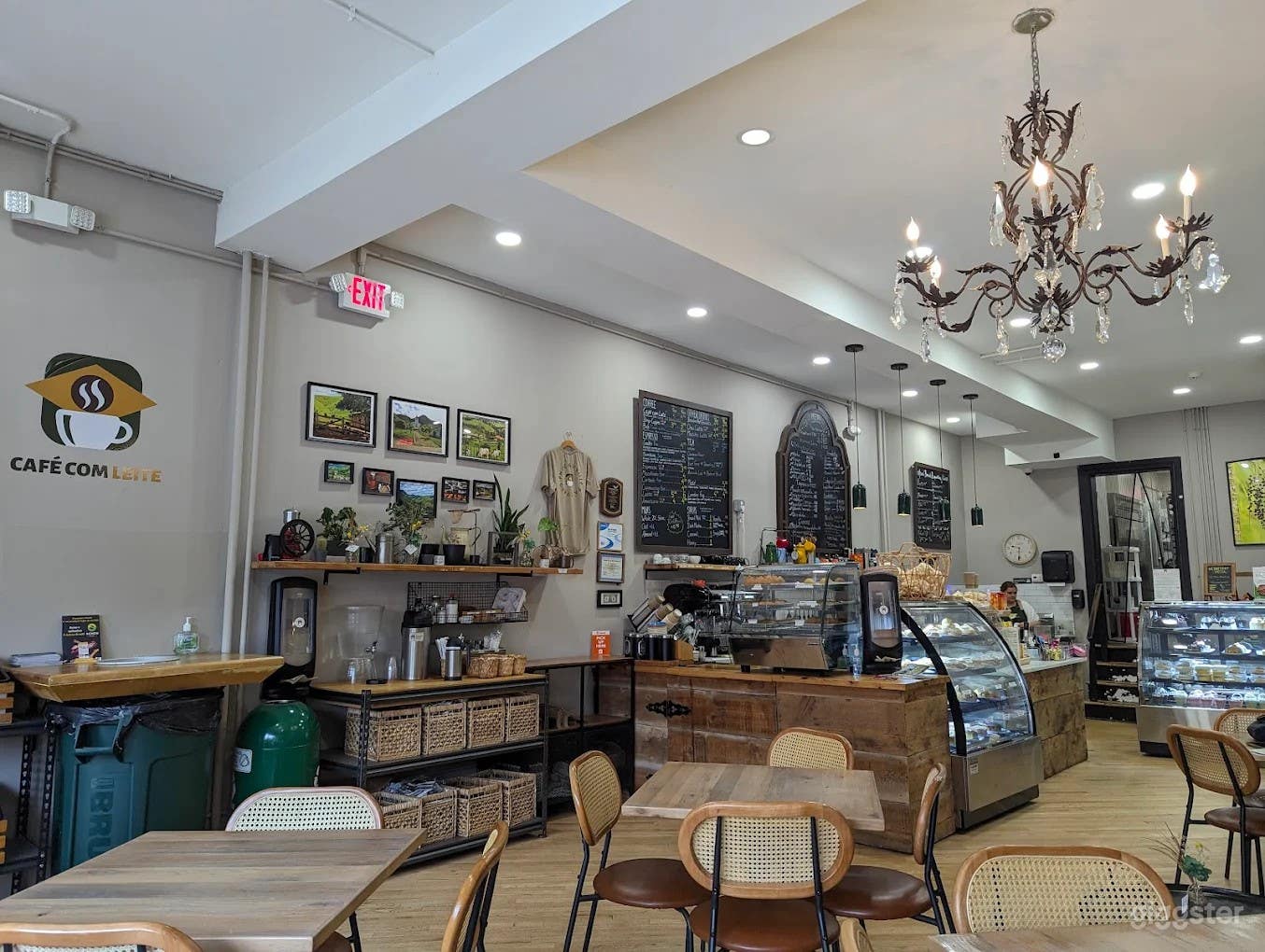 Cozy Downtown Cafe Photo 2