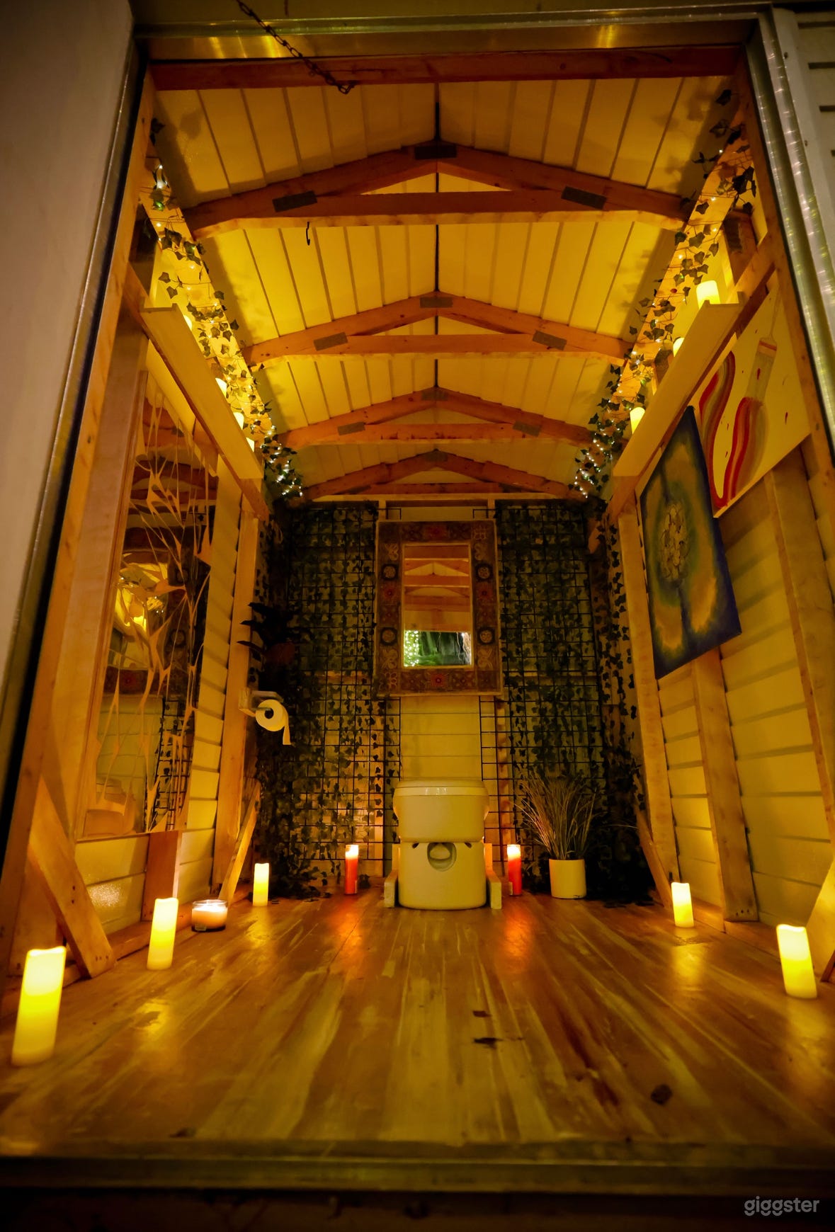 The Jungle in Hollywood Photo 4