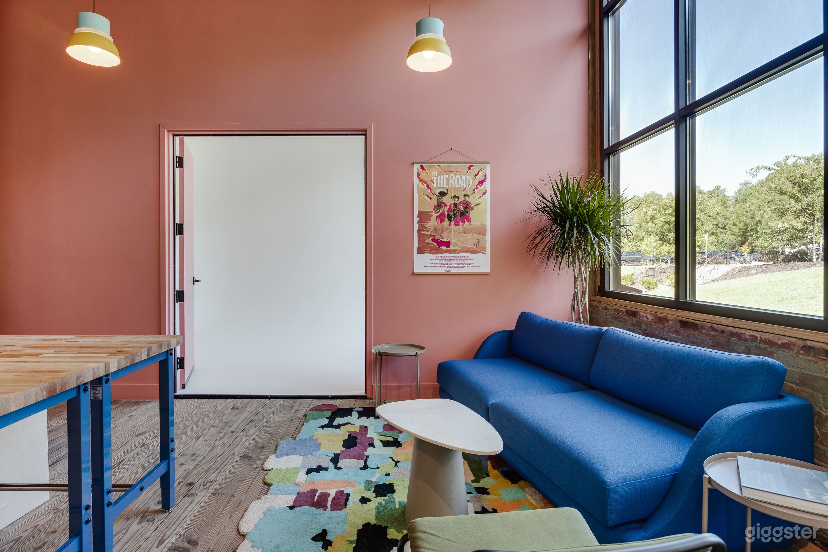 The Lightroom Athens  Photo 1