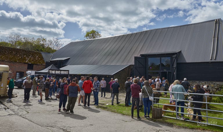  The Black Barn — 300 years of beauty 