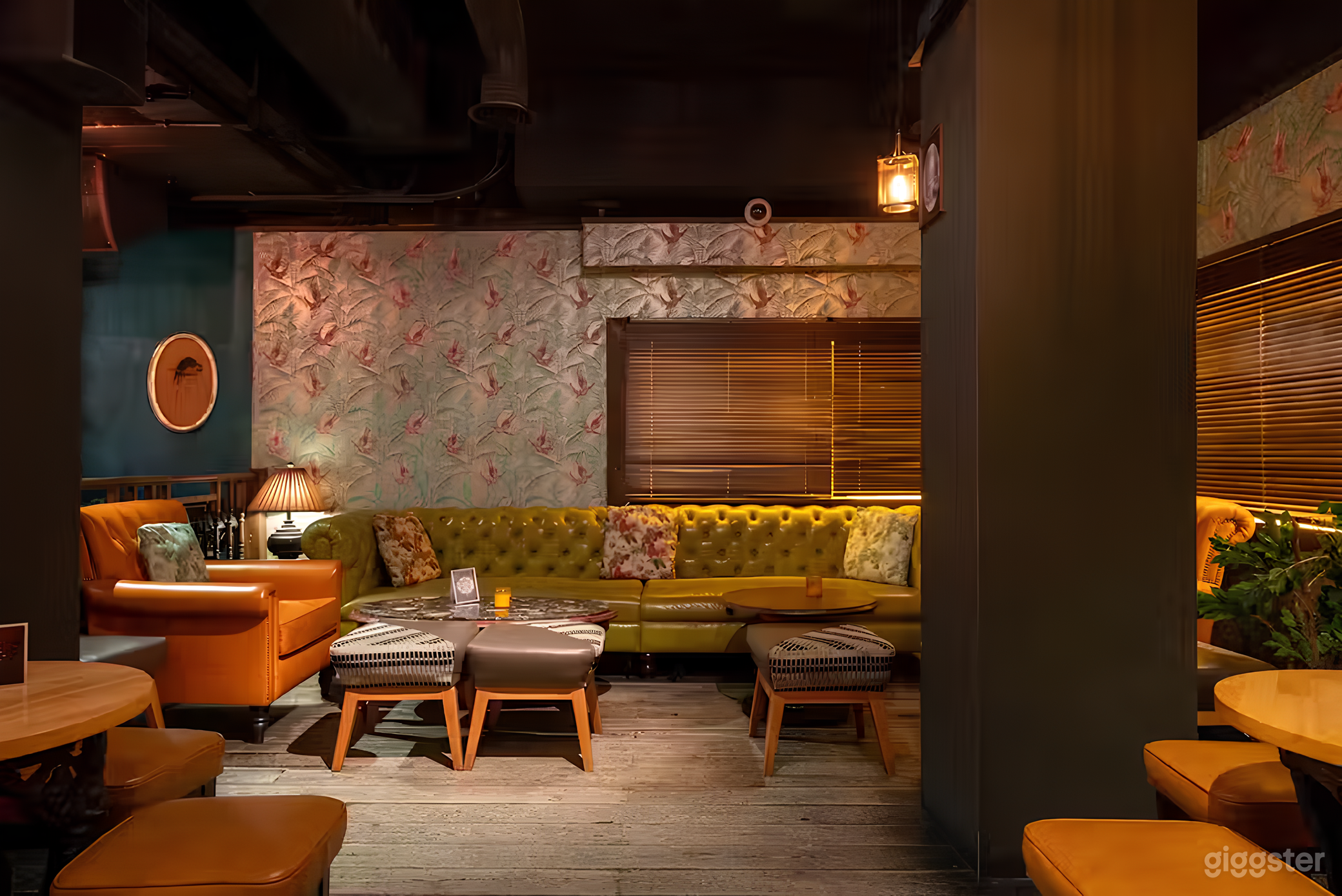 Grand House Veranda Photo 4