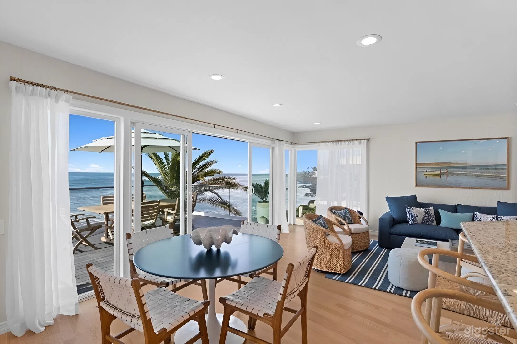 La Jolla Oceanfront Escape at Windansea Beach Photo 3